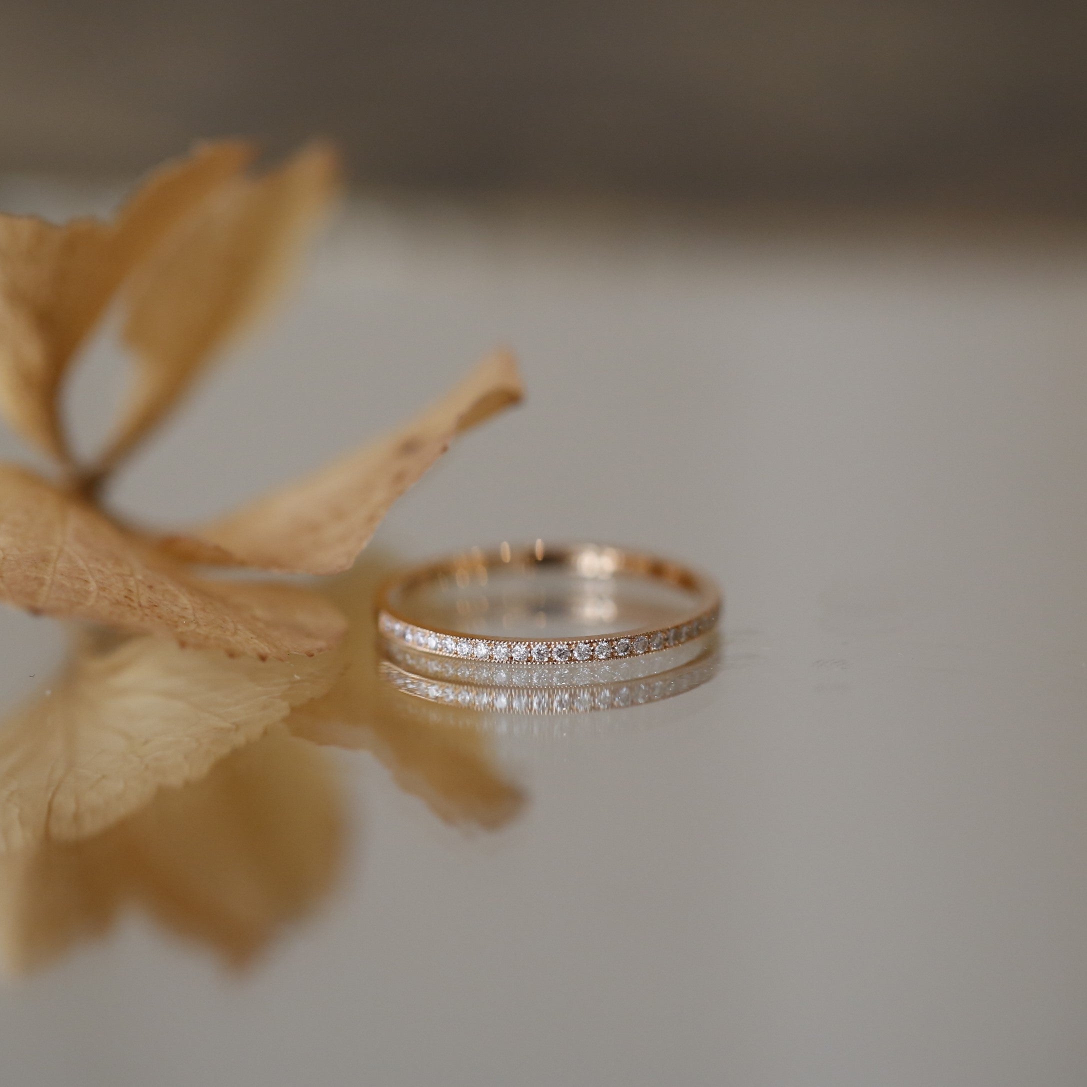 wedding bands upright women