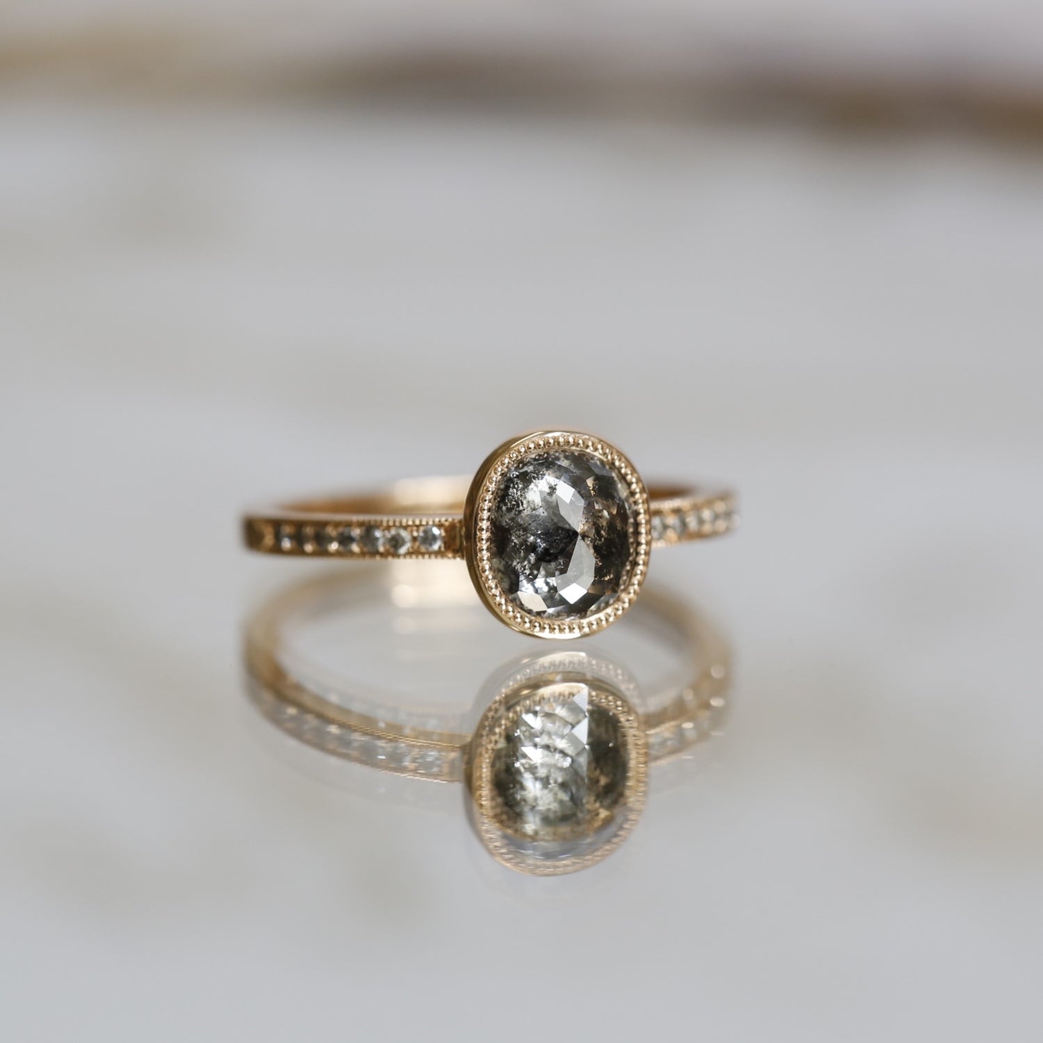 Pièce Unique Juliette diamond Salt & Pepper oval