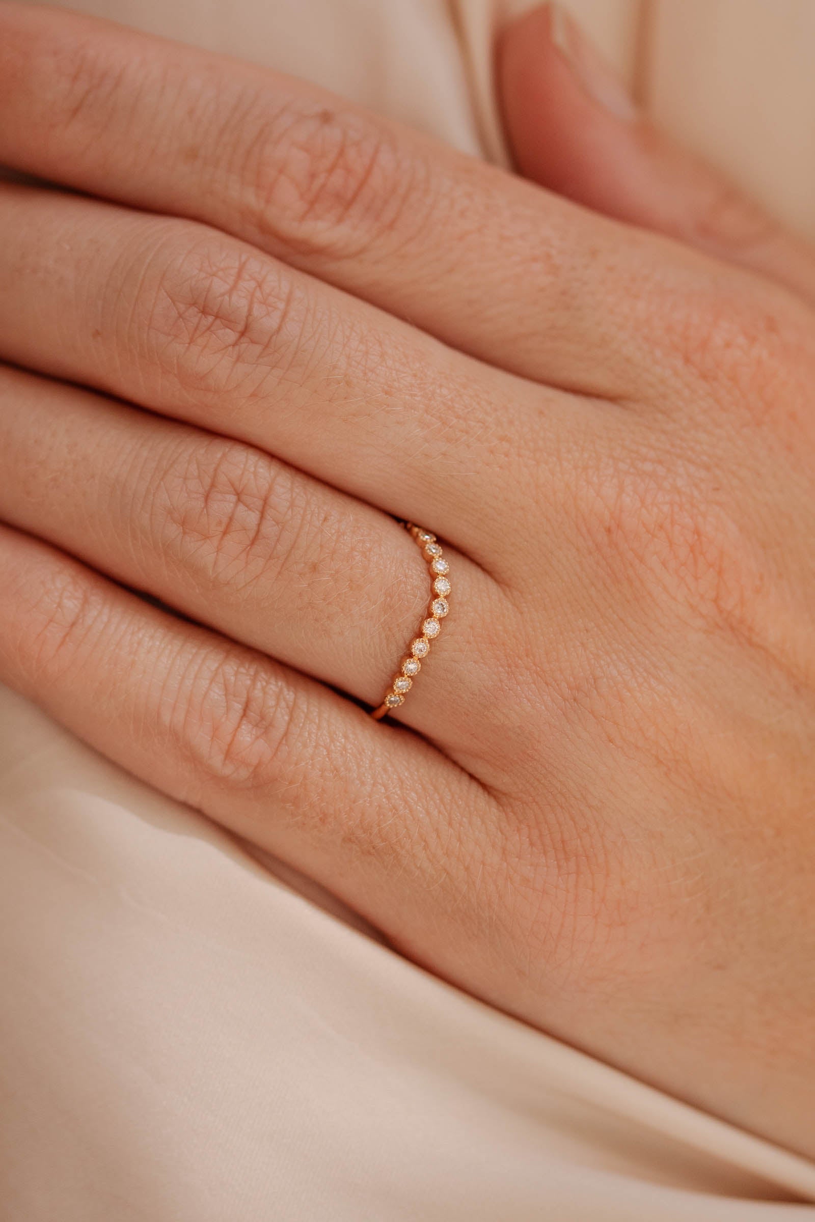 wedding band Céleste Wave Brilliant diamonds