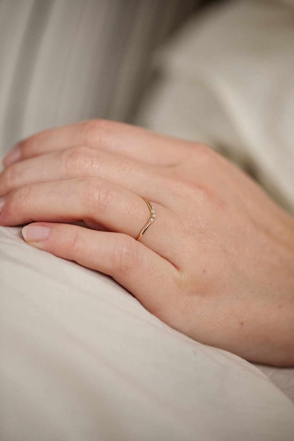 wedding band Curve wedding band with 3 Diamonds - Archives
