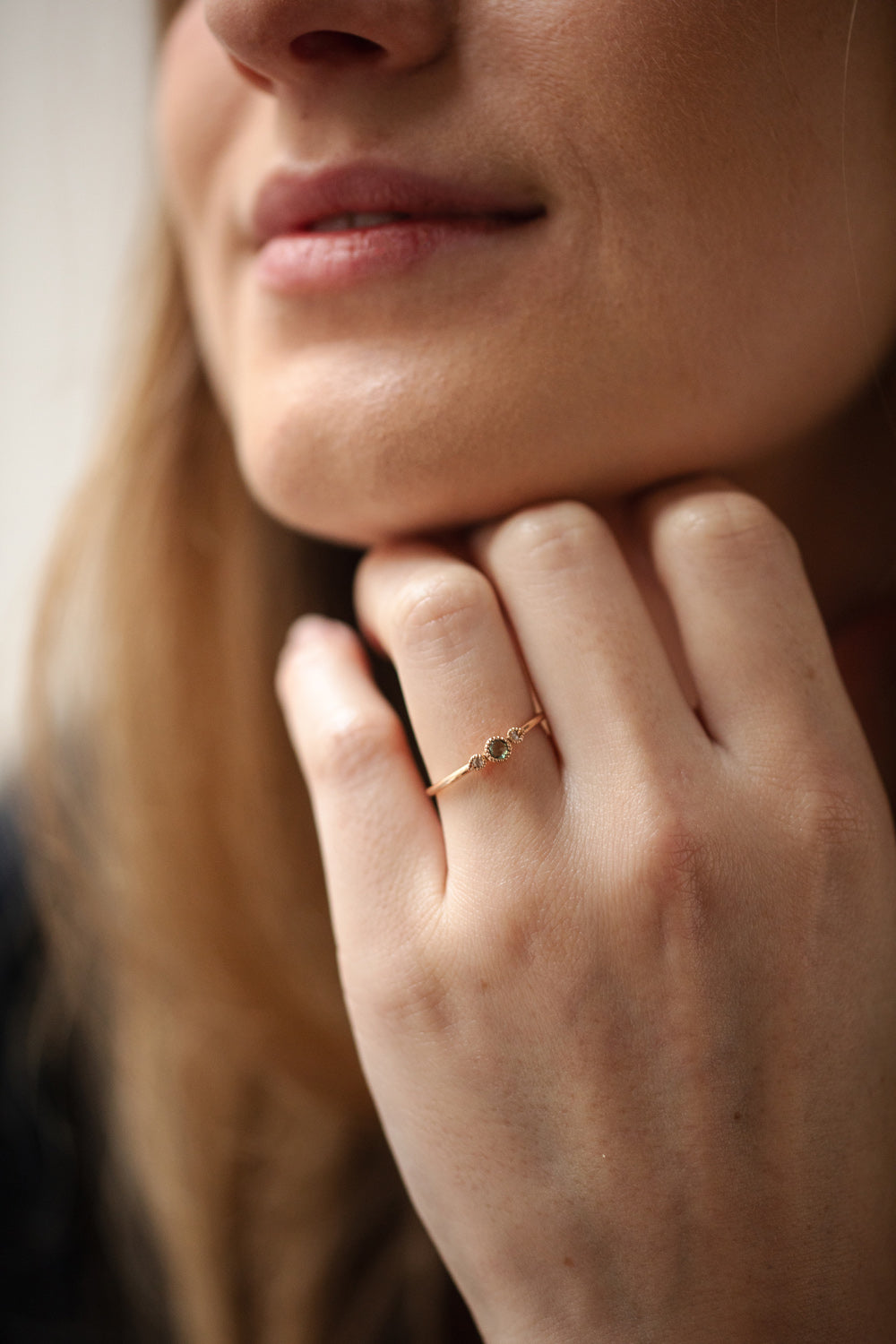 Love ring Céleste S Green sapphire