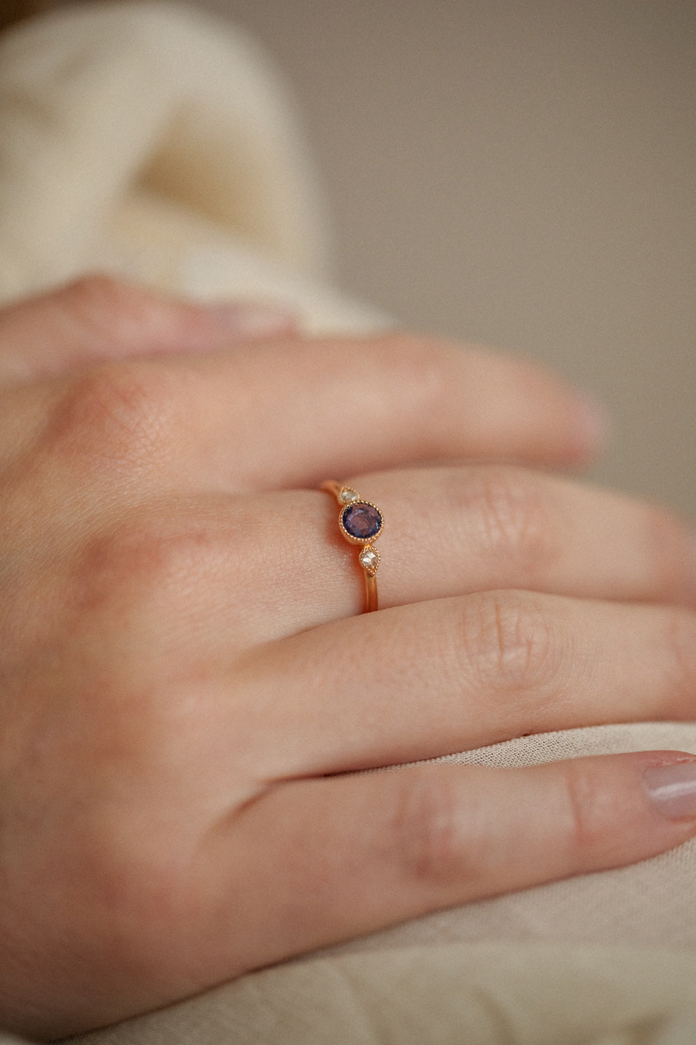 Love ring Céleste M Blue sapphire