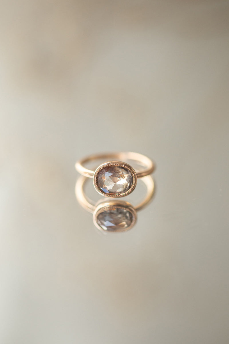 Designer engagement ring: One-of-a-kind piece in gold with diamond by Myrtille Beck