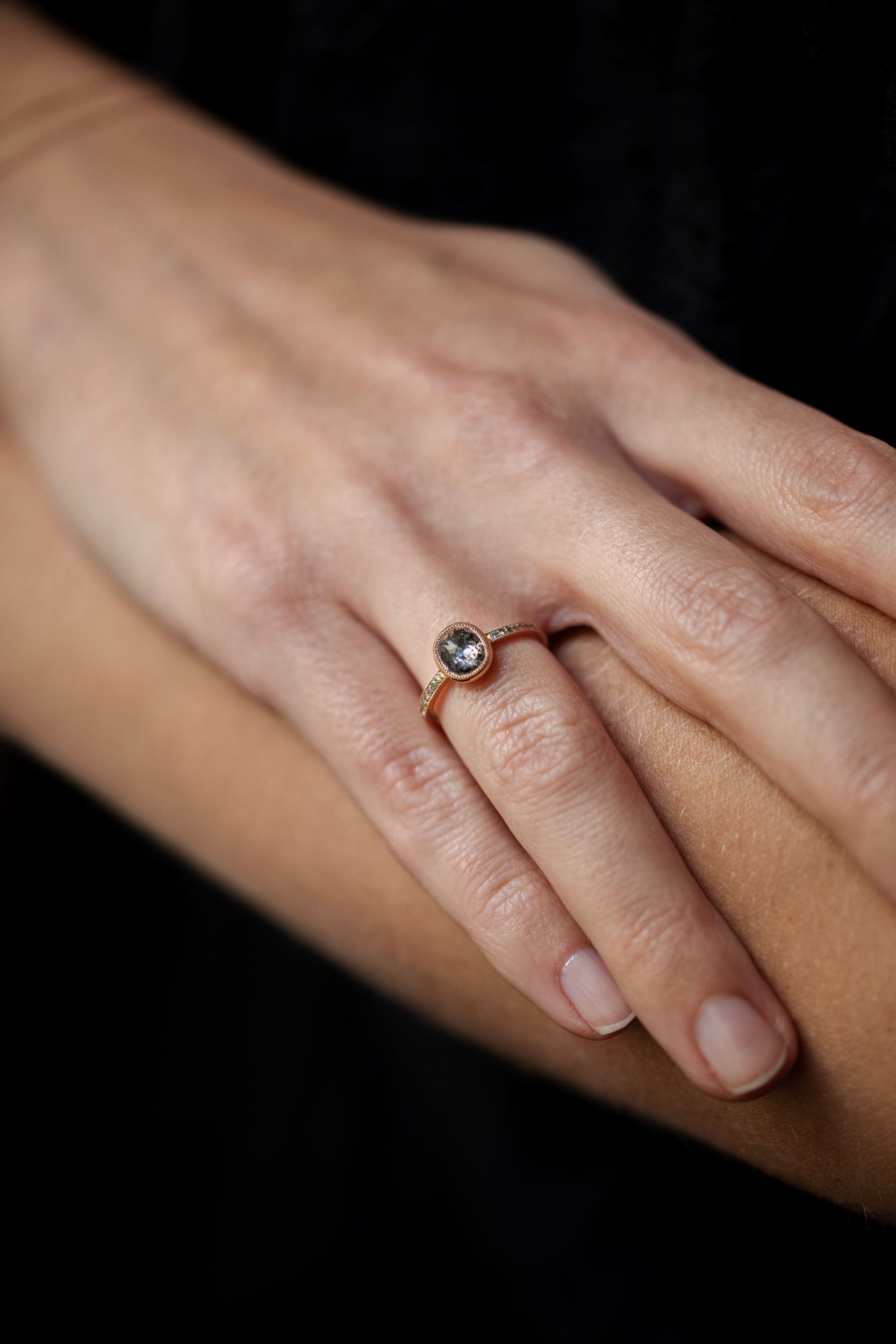 Pièce Unique Juliette diamond Salt & Pepper oval