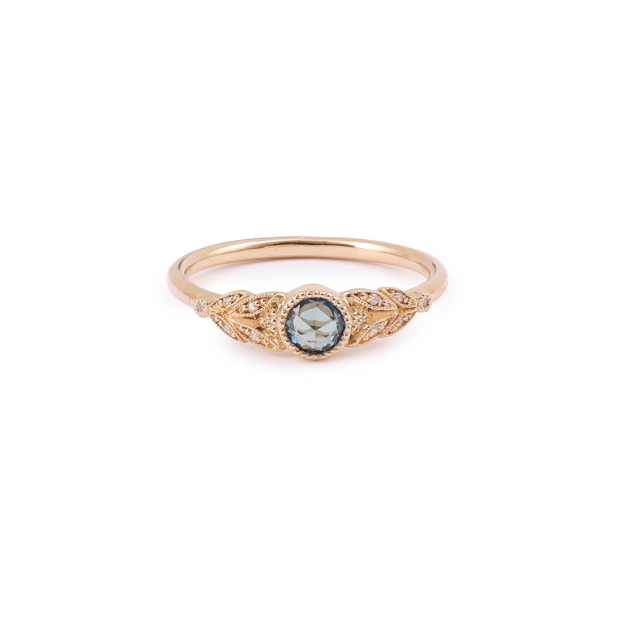 Designer engagement ring in gold with brilliant-cut sapphire mermaid Myrtille Beck
