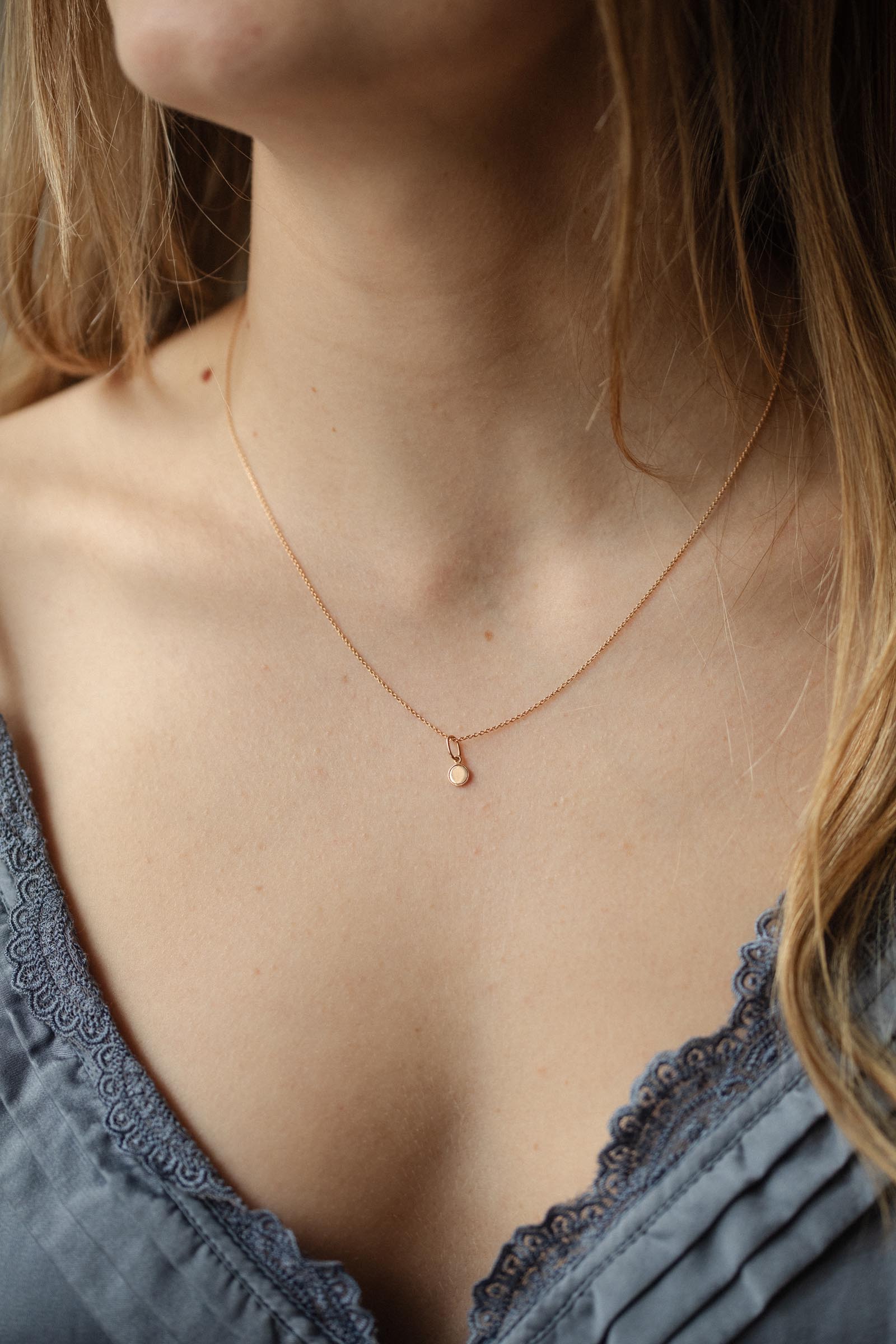 Milgrain Mini Medal 4 mm