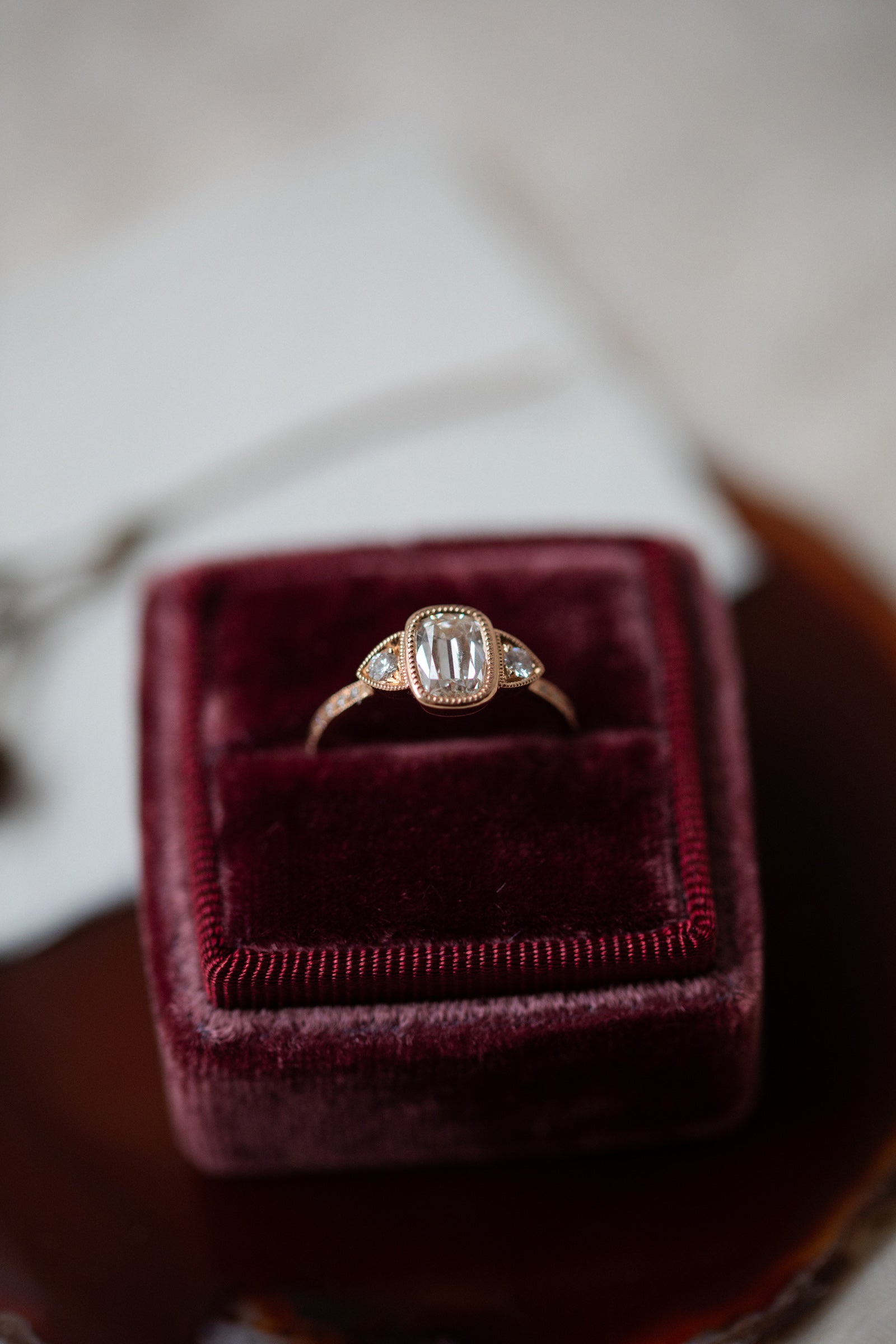 Unique Piece Béatrice diamond Oval Cushion Cut