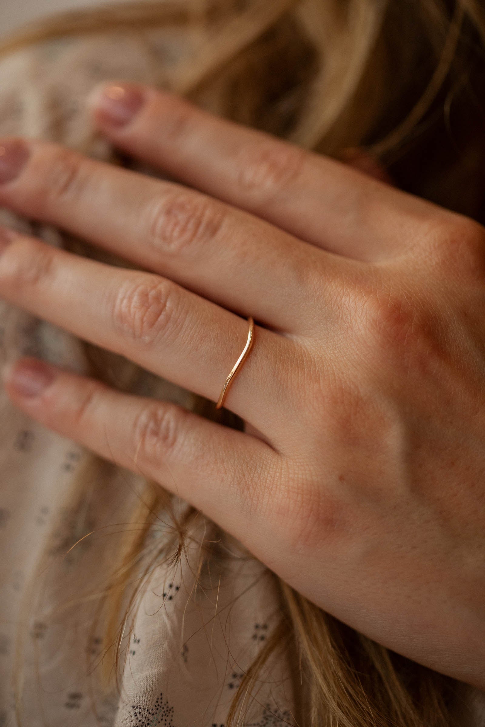 wedding band Wave Milgrain simple