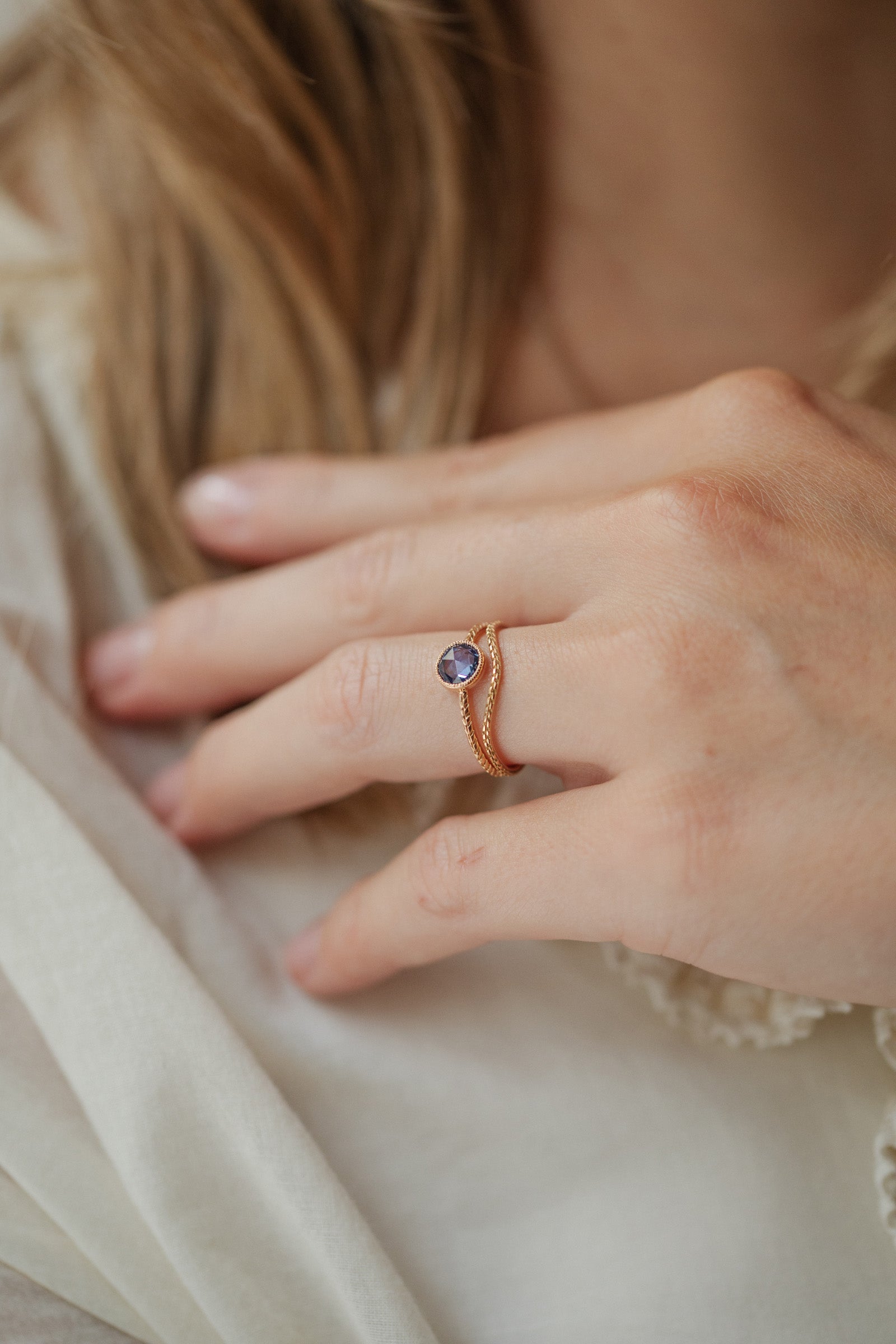 Ring Cybele XL Sapphire Blue Rosecut