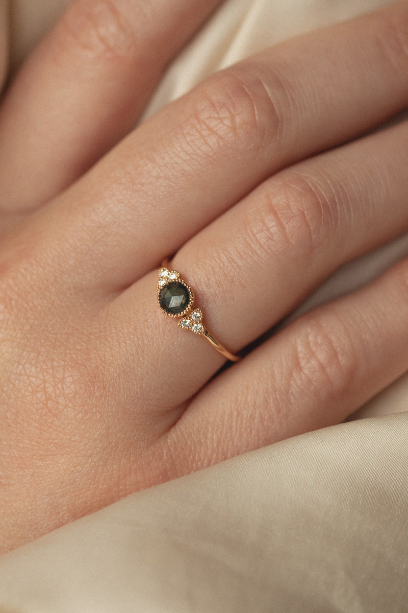 Ring Flora L Green Sapphire