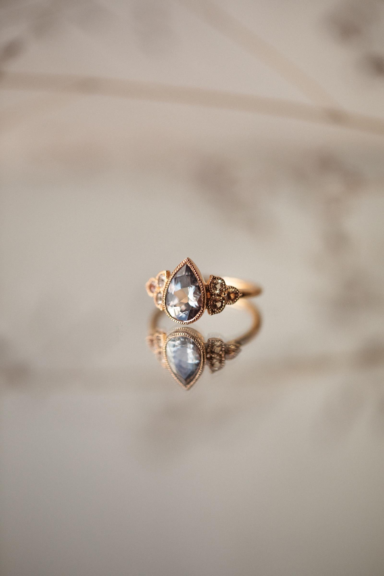 Pièce Unique Flora Saphir Umba Mauve Poire