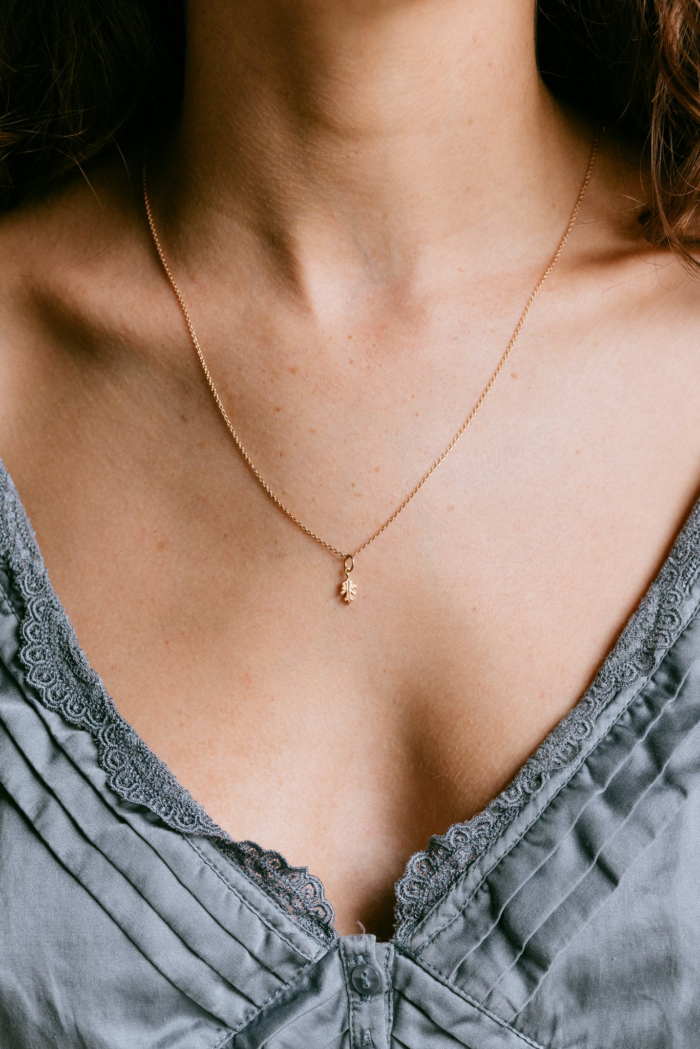 Oak leaf charm