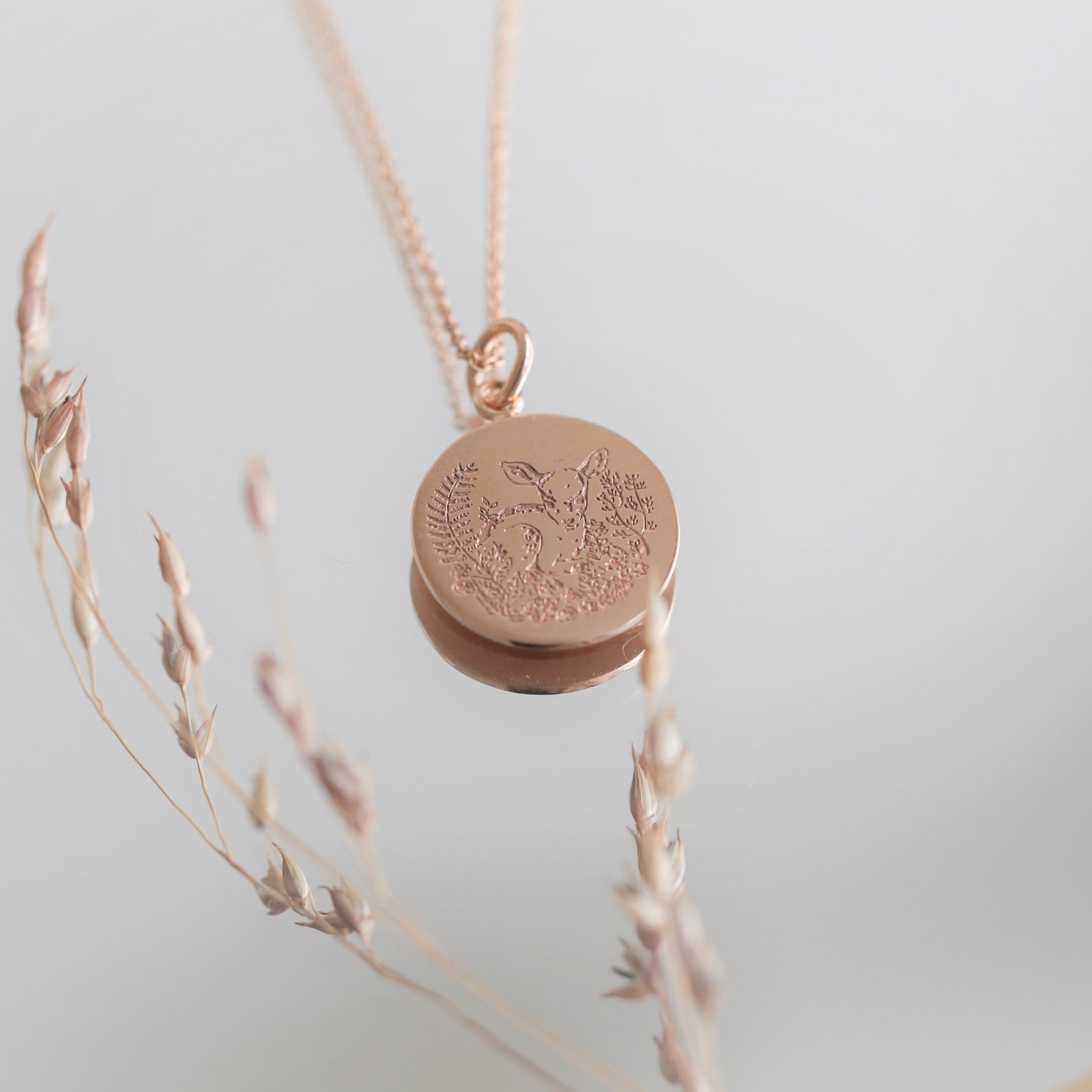 Fawn medal small size - 1,4cm