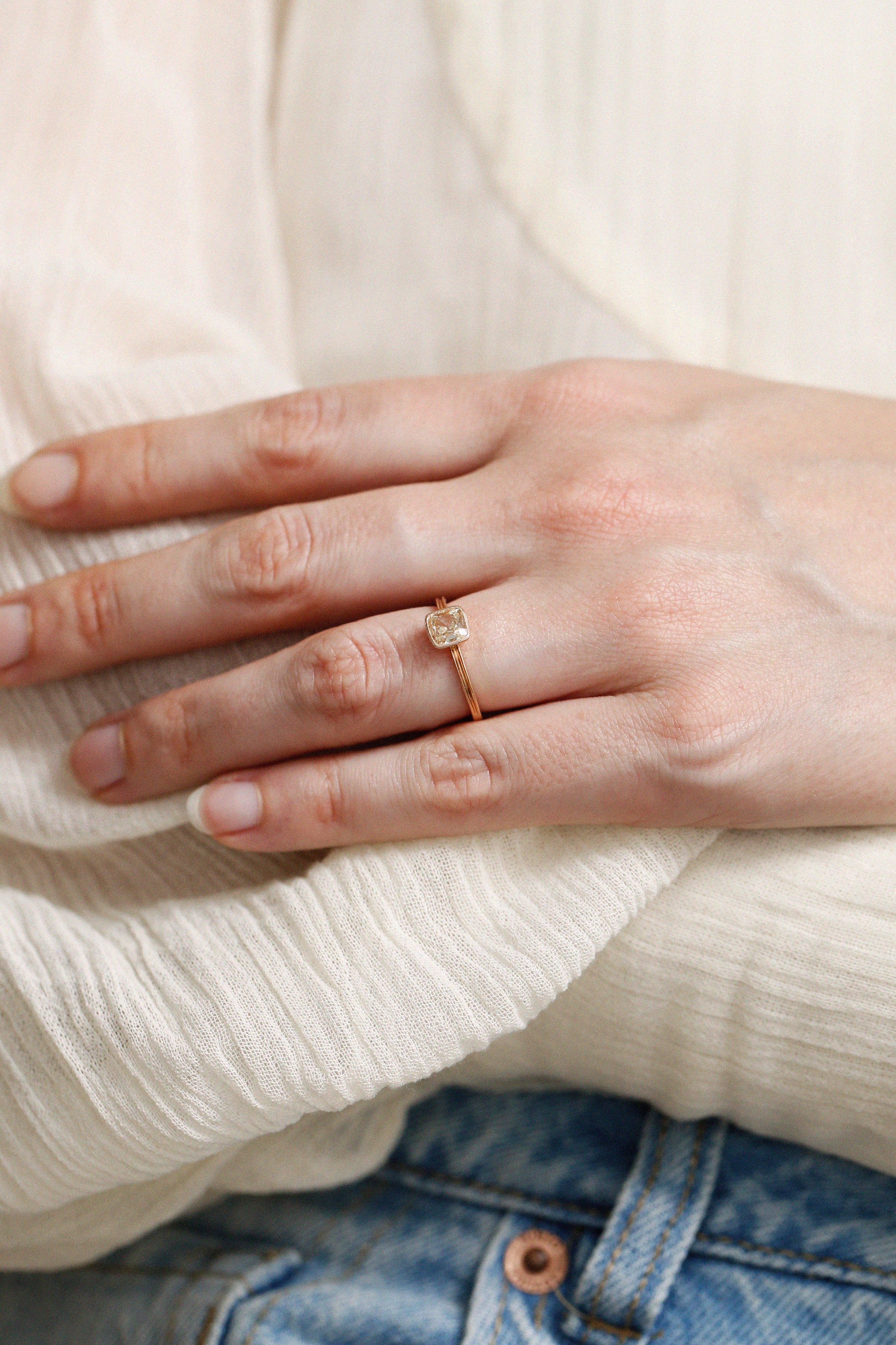 Single piece diamondsquare cushion, double Milgrain square ring