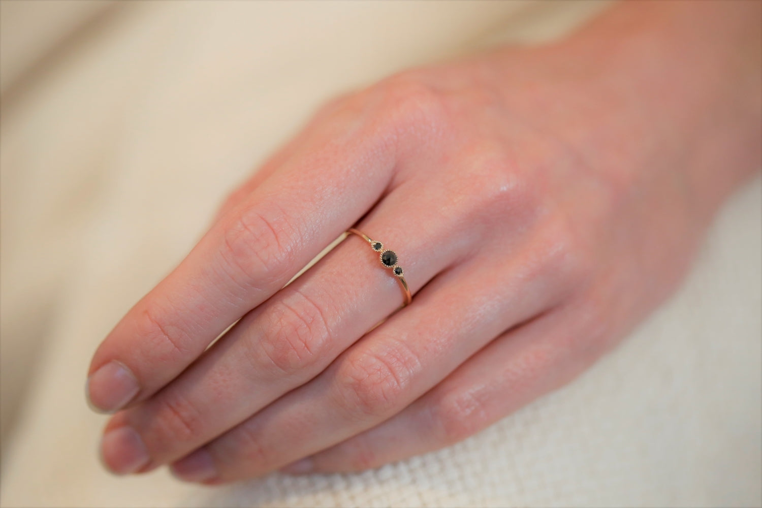 Ring - Bague Amour Céleste S black diamonds, Myrtille Beck, Designer's engagement ring, black diamond engagement ring