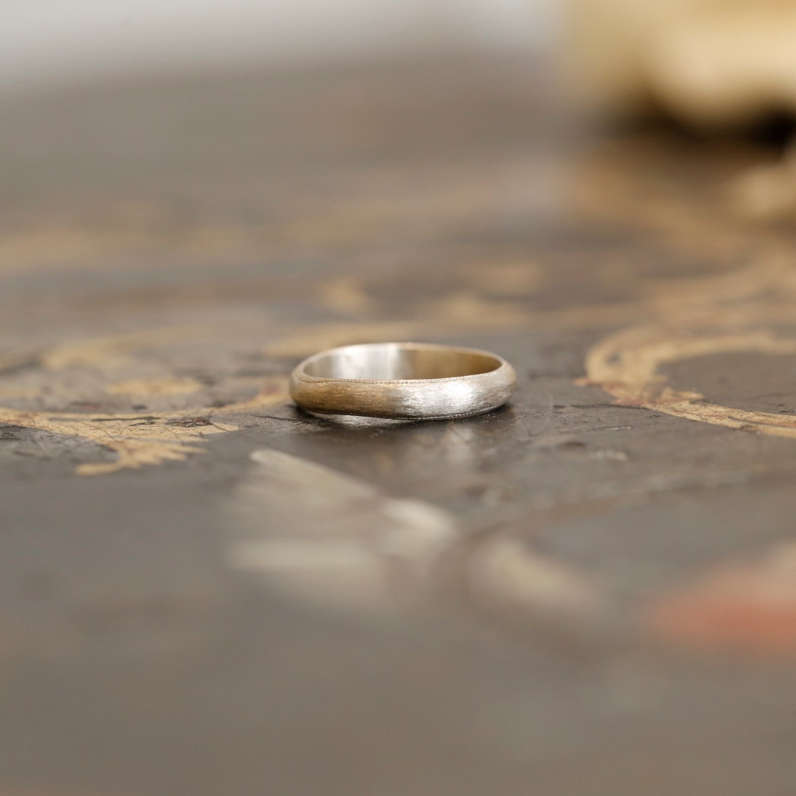 wedding band Juno L