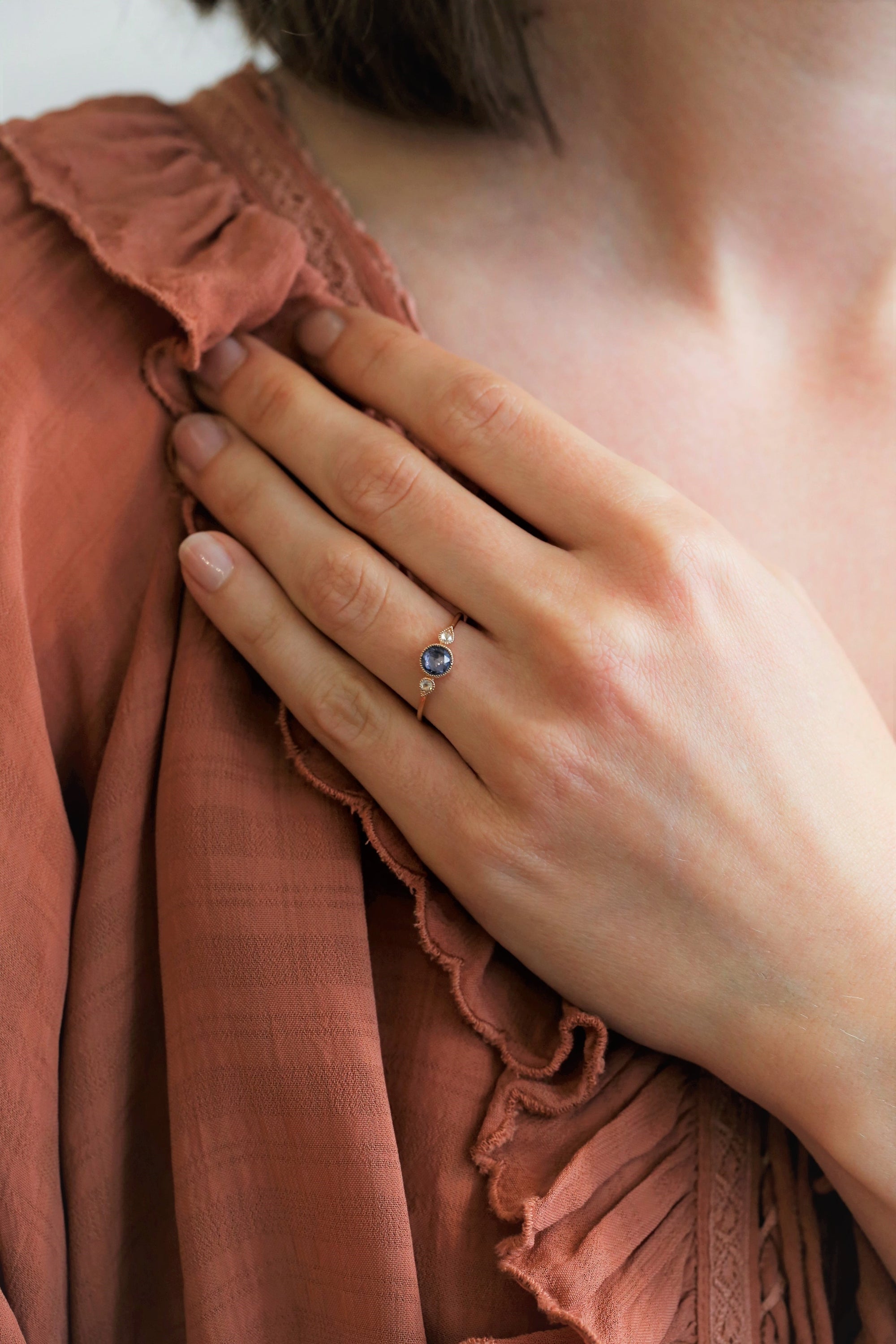 Love ring Céleste L Blue sapphire