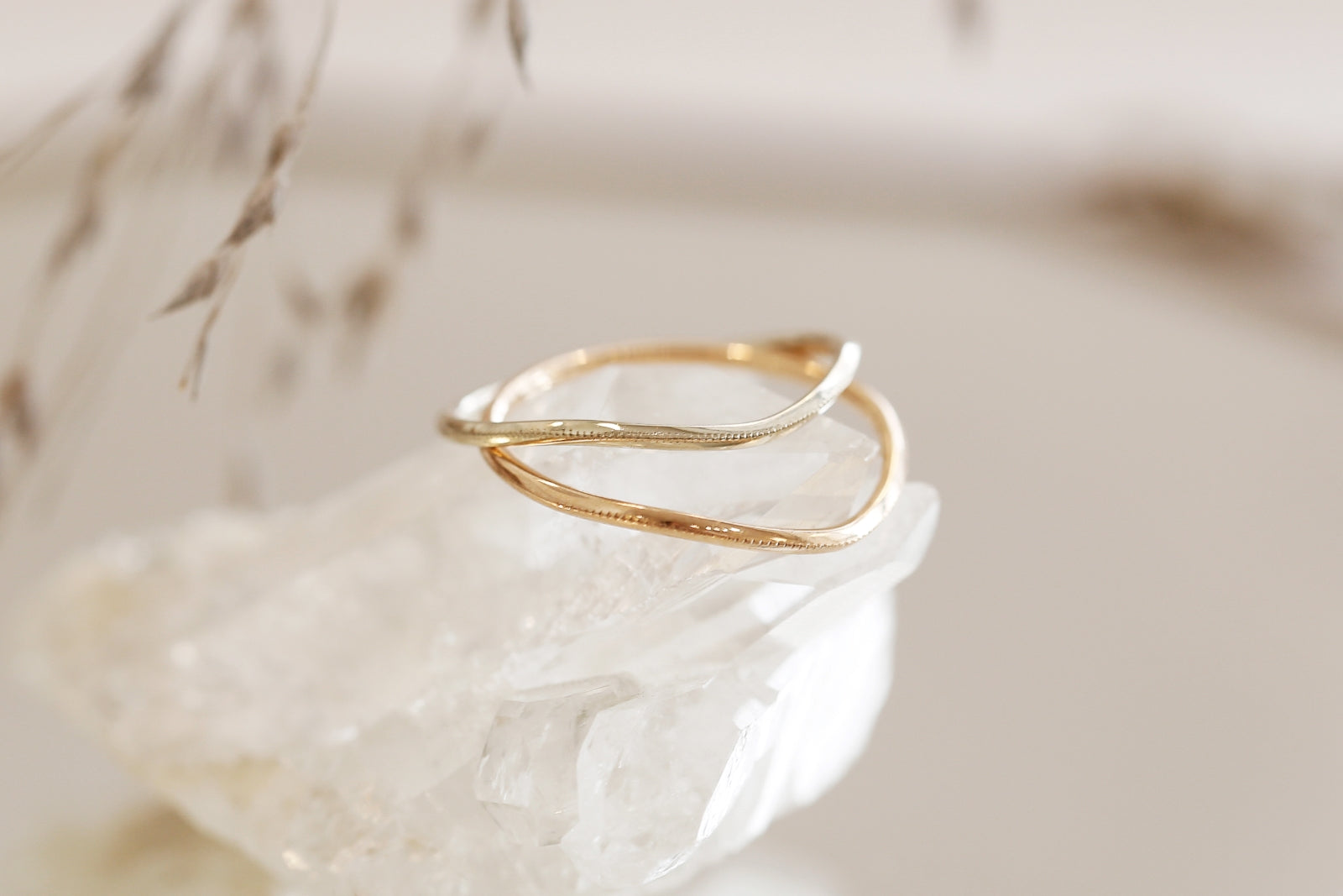 wedding band Wave Milgrain simple