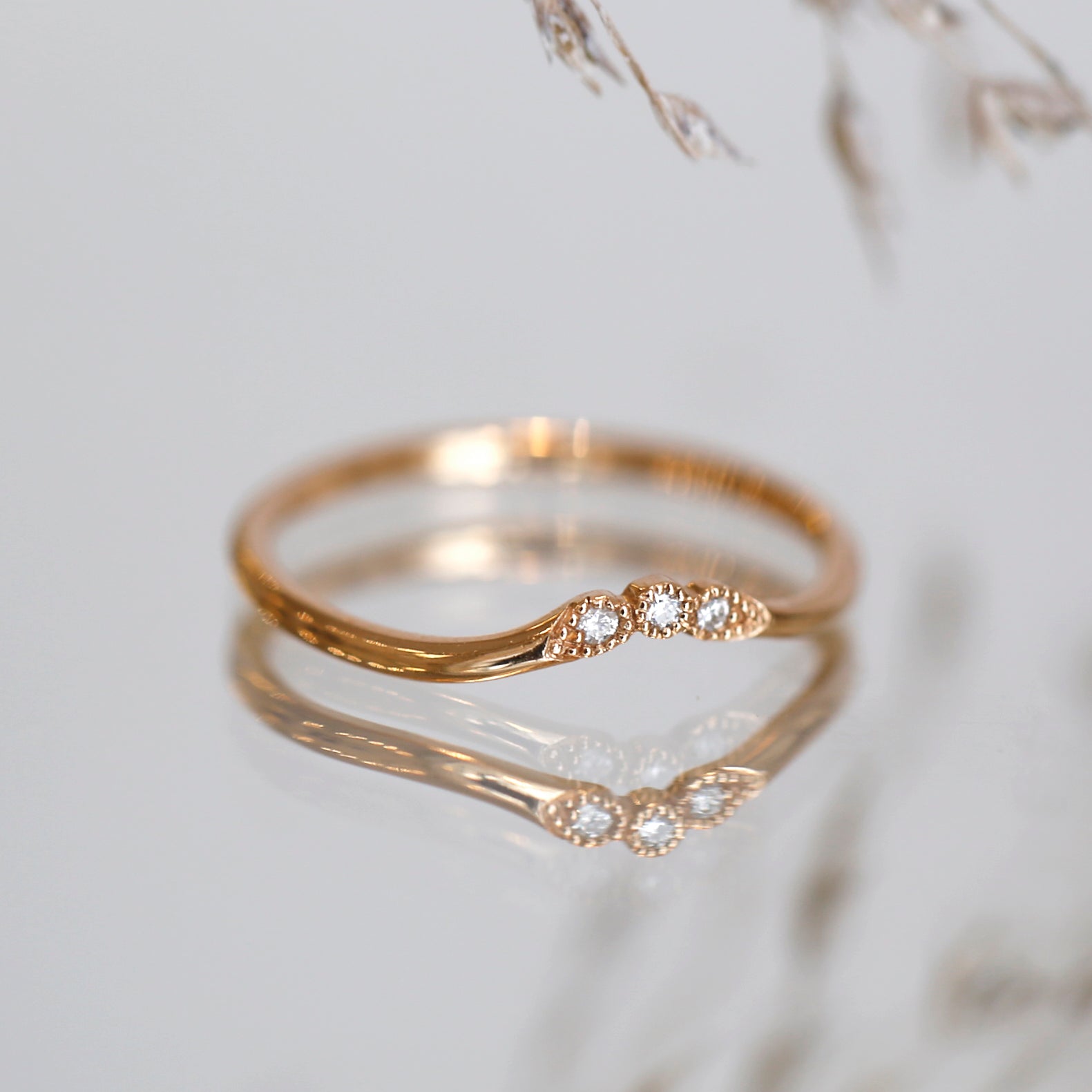 wedding band Flora Curve