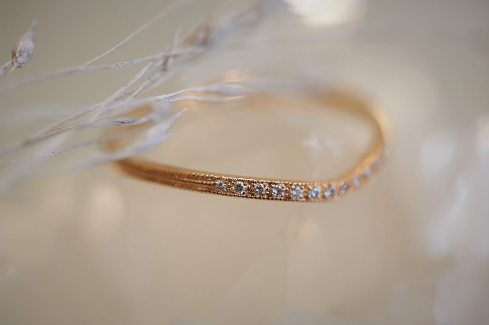 wedding band Wave triple Milgrain Diamonds