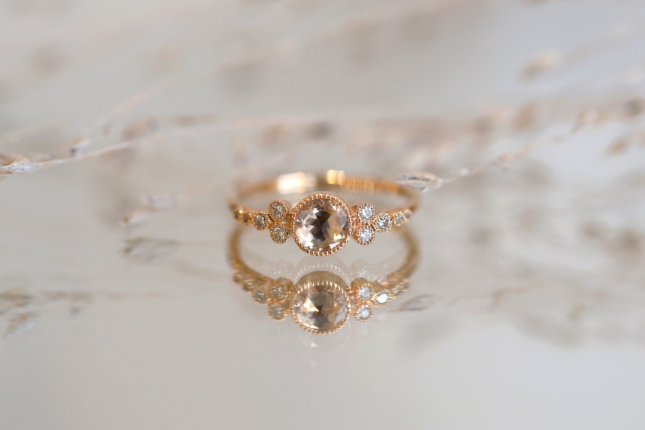 Ring Iris L White Sapphire