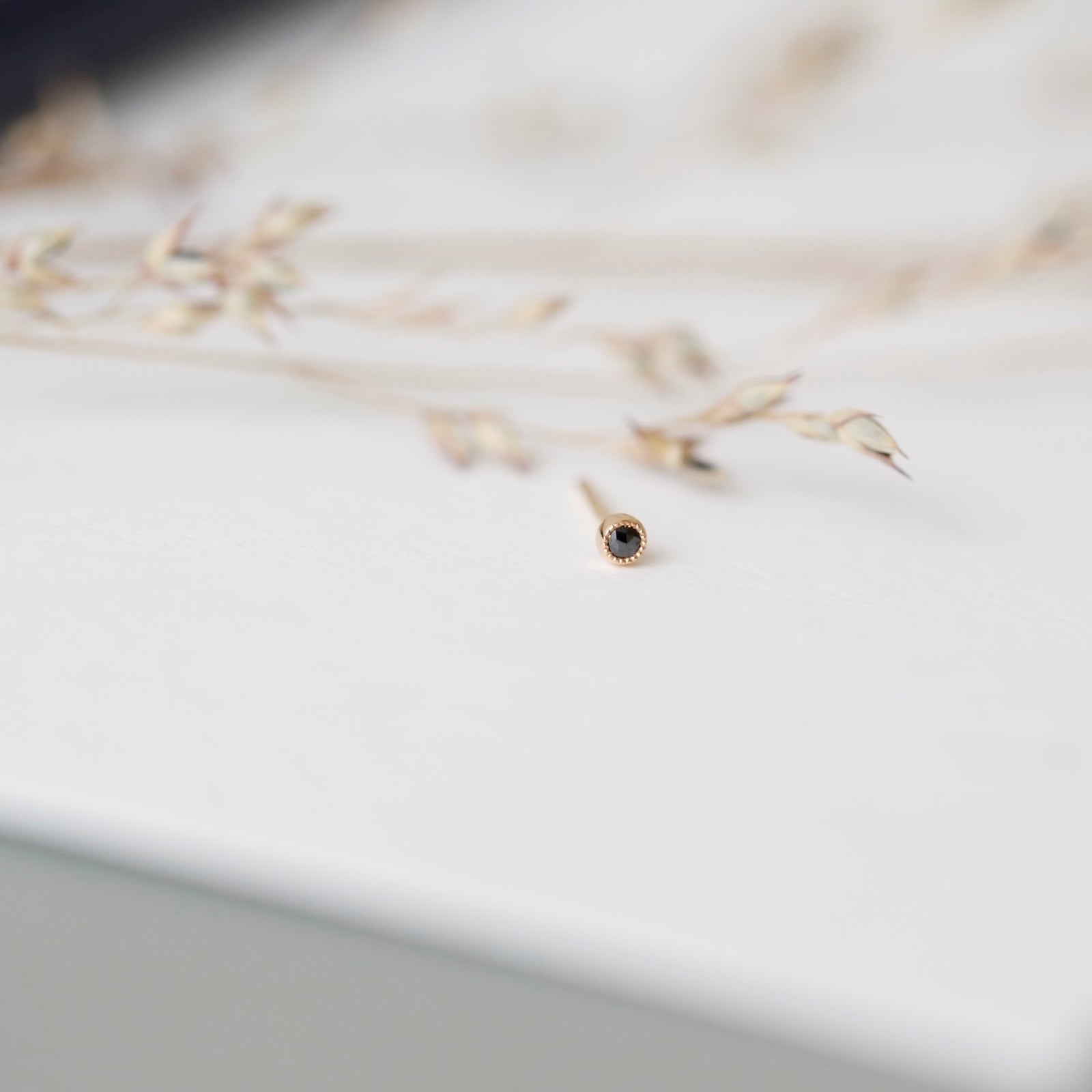 Earring Mini Love diamond black