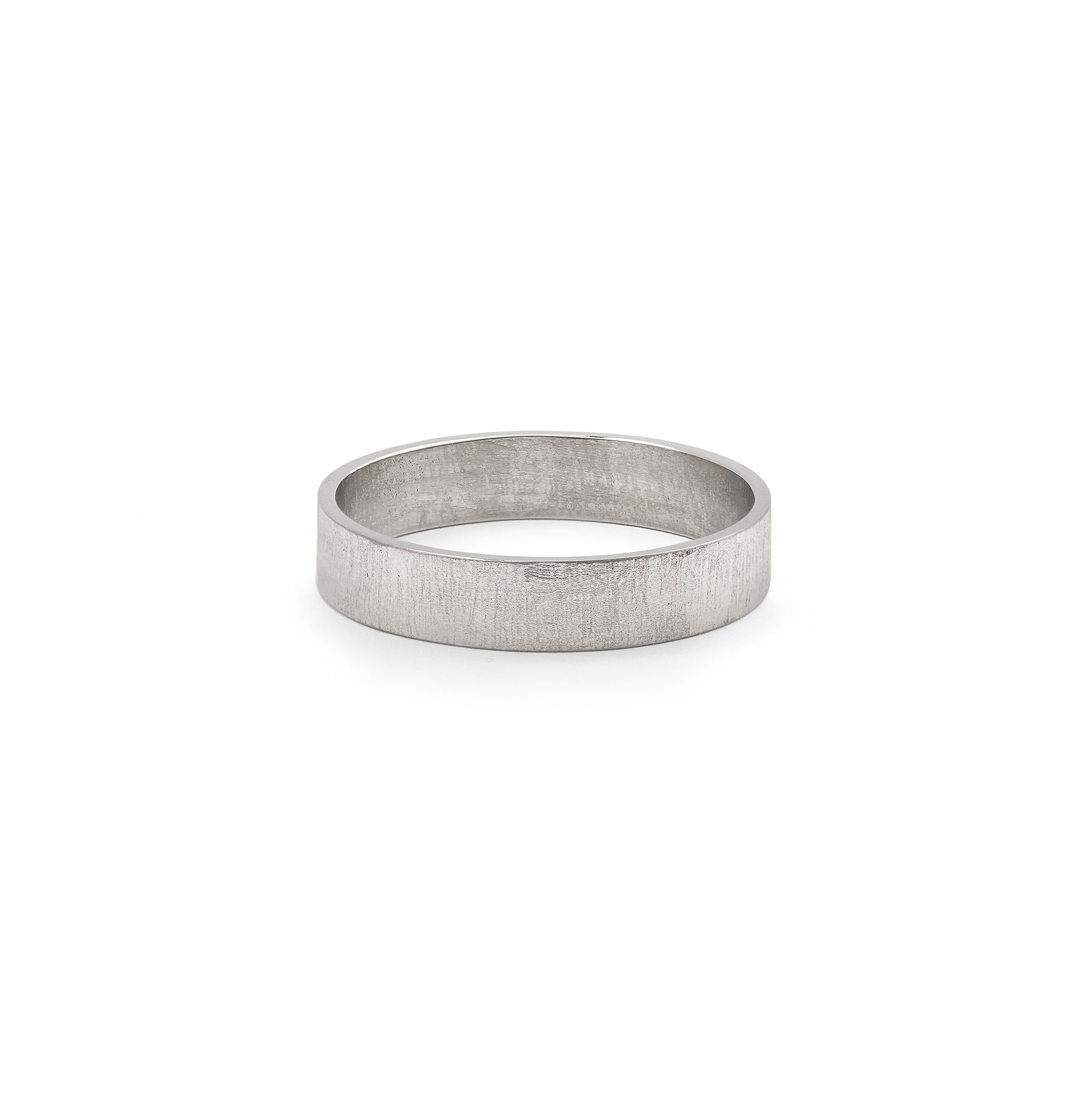 wedding band Aki XL, Myrtille Beck, wedding band for men, finish matt