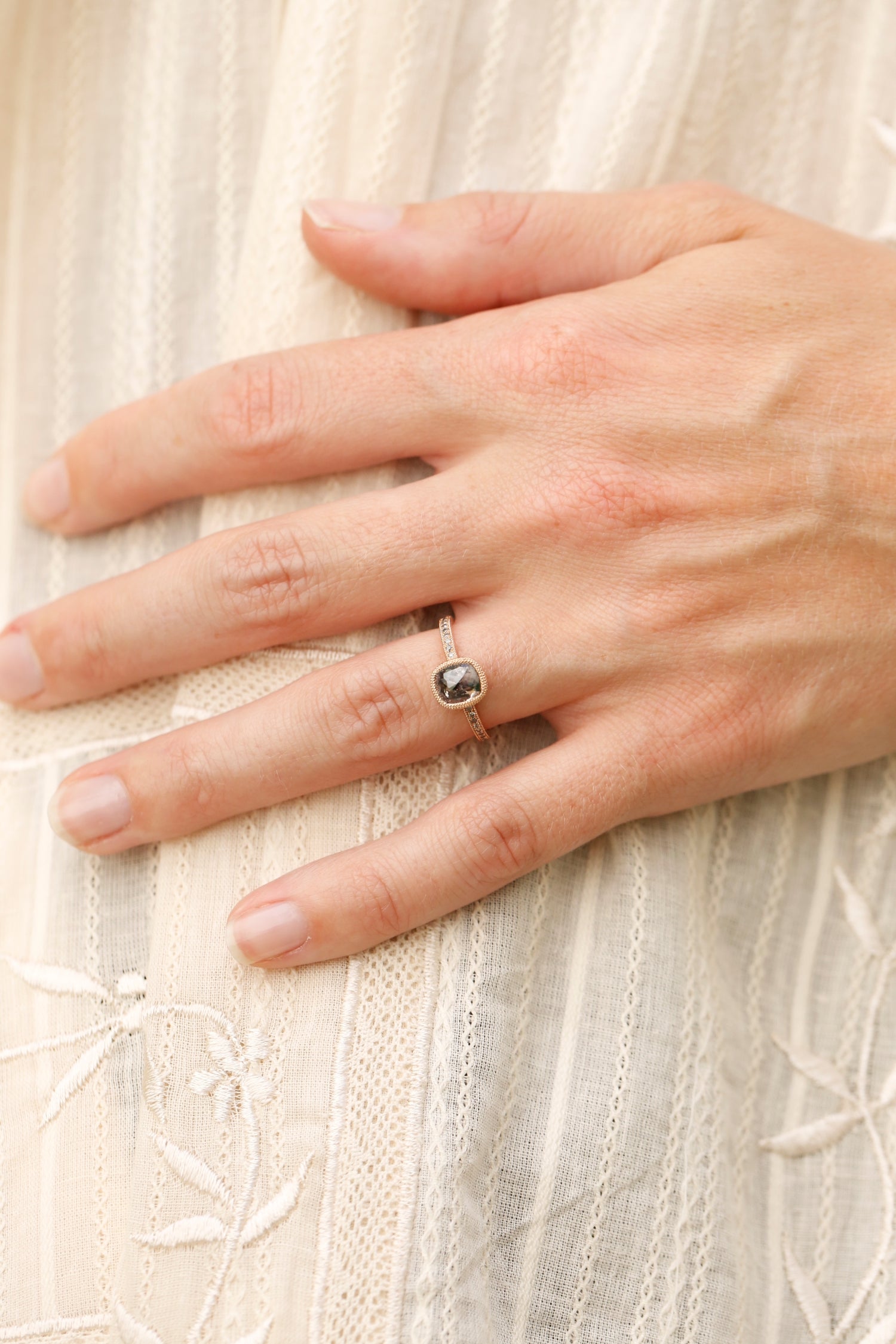 Pièce Unique Juliette Coussin rectangle Salt & Pepper