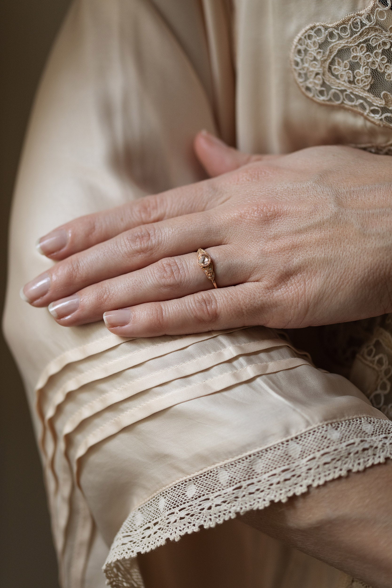 Bague Feuillage L Saphir blanc