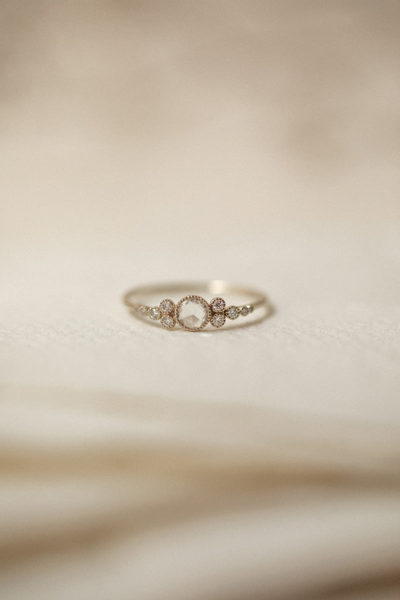 Bague Iris M Saphir Blanc Rosecut - Archives