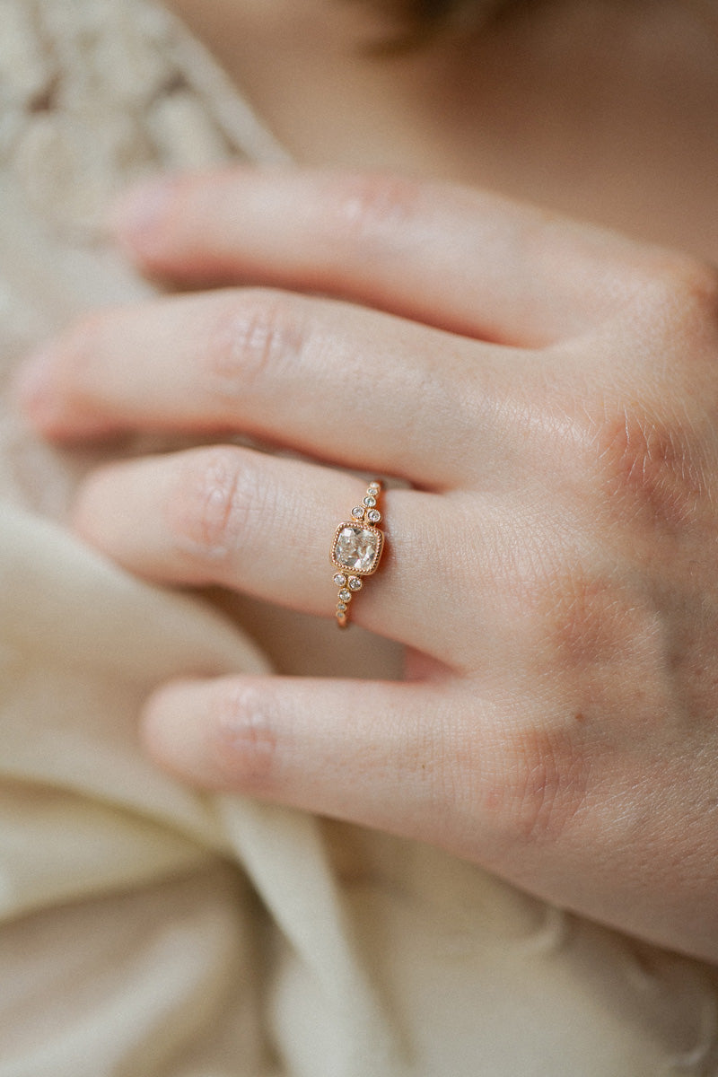 Bague Iris Diamant Blanc Brillant Oldmine Cushion Carré