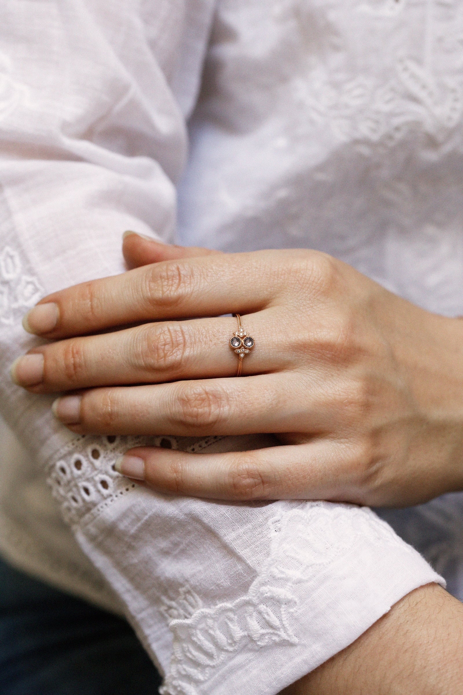 Bague Apis Florea S Saphirs bleus