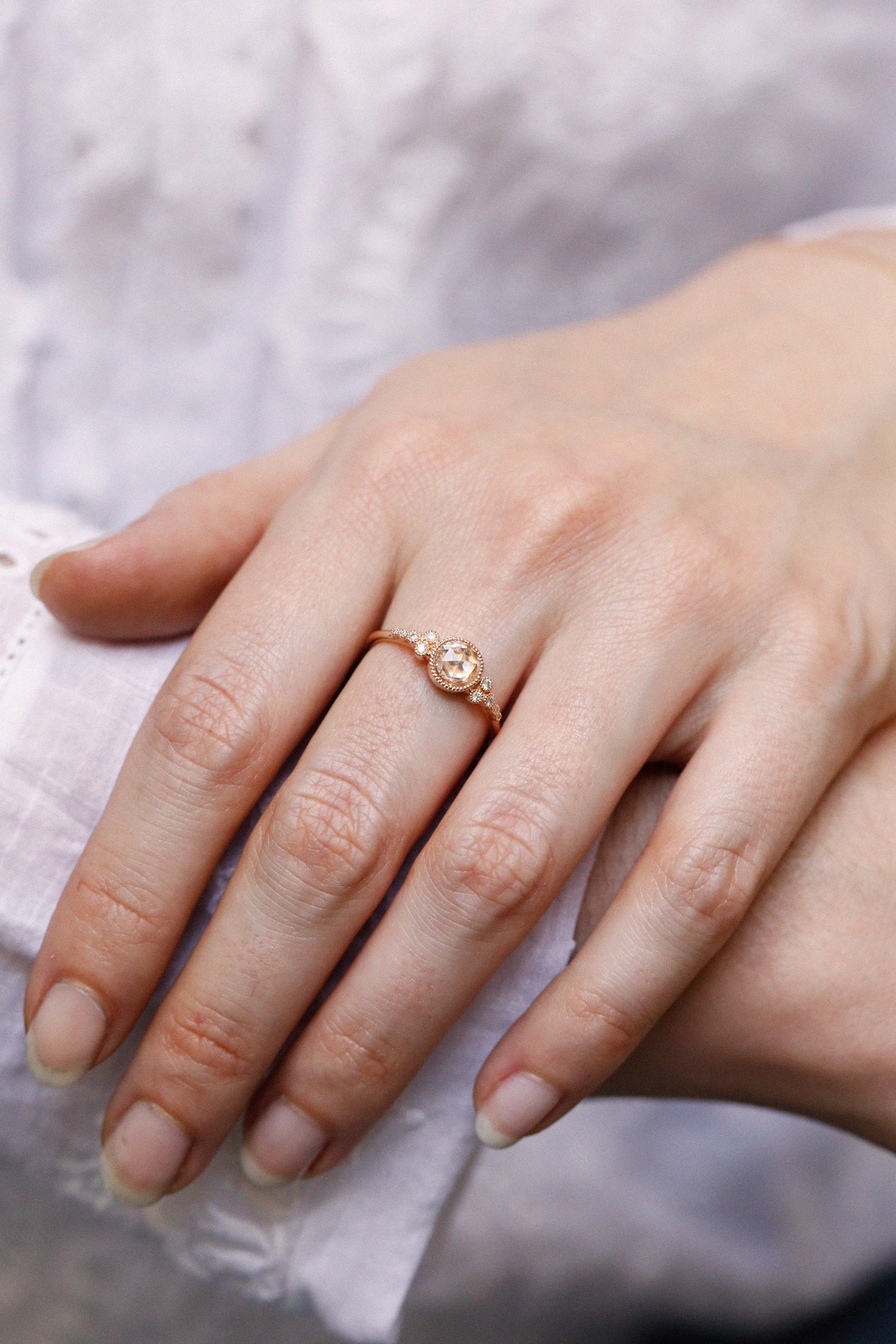 Bague Iris XL Saphir blanc