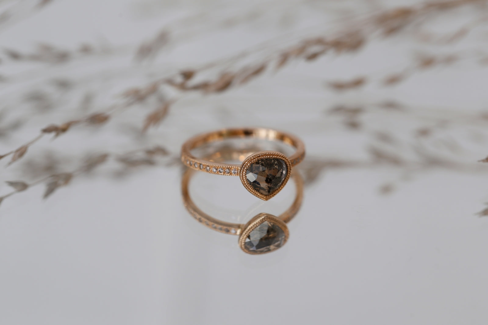 Pièce Unique n°2/2022, Bague Diamant marron glacé