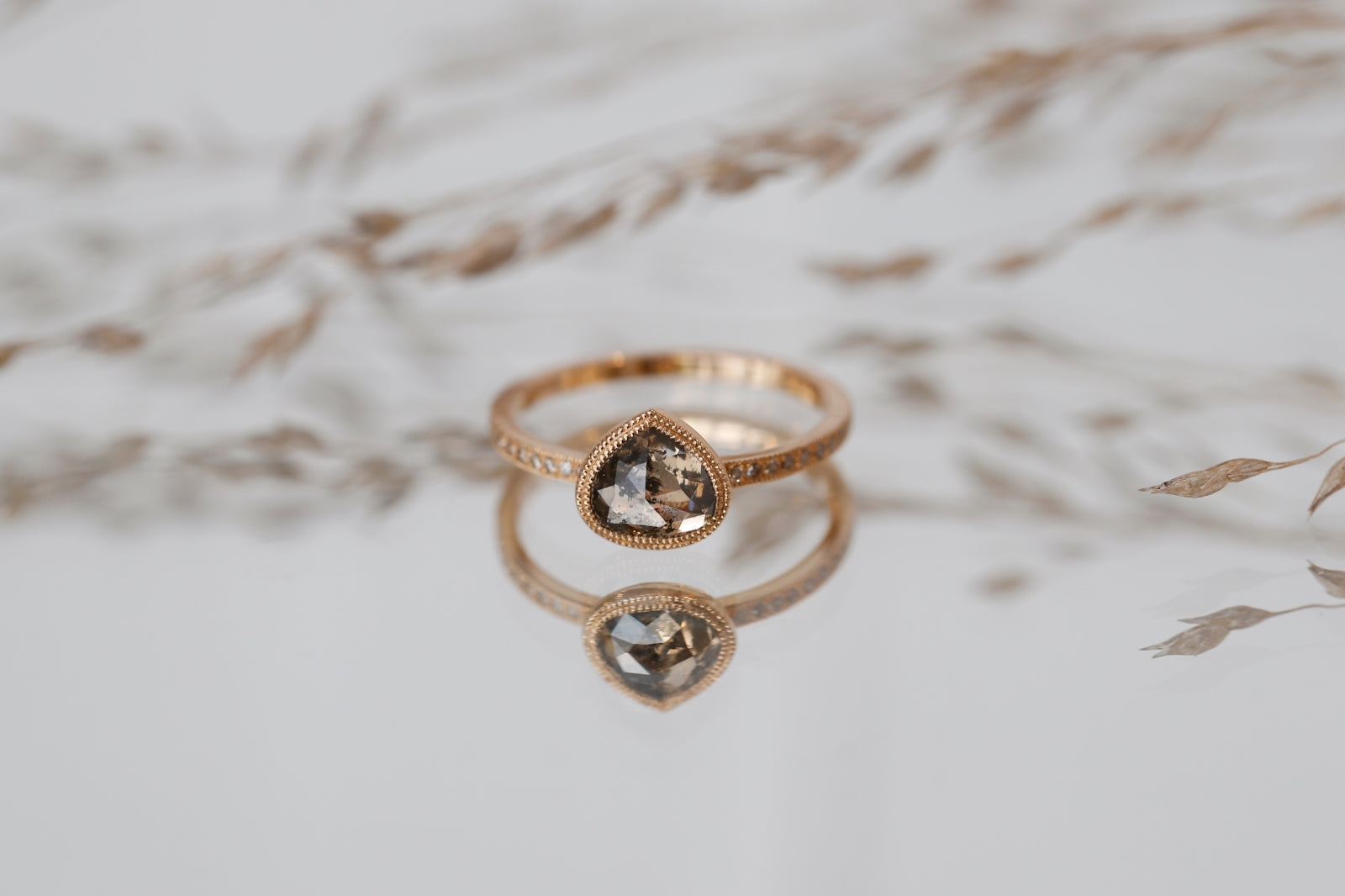 Pièce Unique n°2/2022, Bague Diamant marron glacé