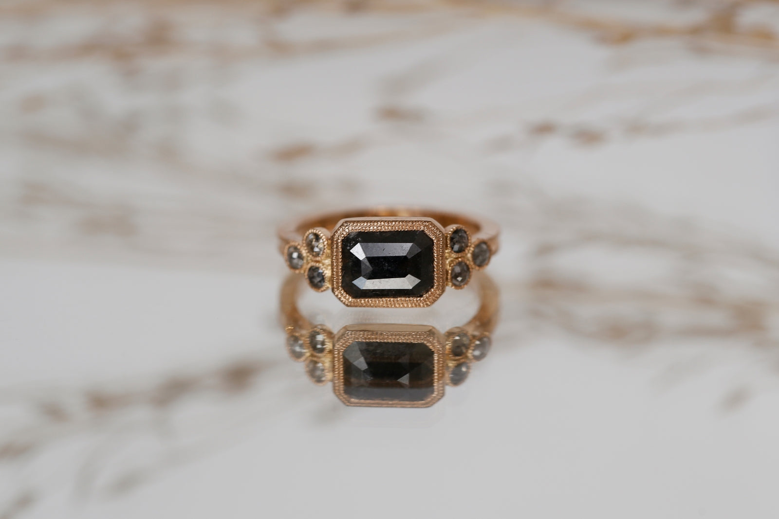 Pièce unique n°4/2022, Bague Flora Salt & Pepper et Nas Grey