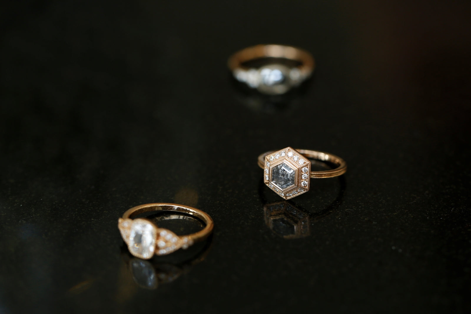 Pièce Unique n°9/2022, Bague Hexagonale Diamant Salt & Pepper
