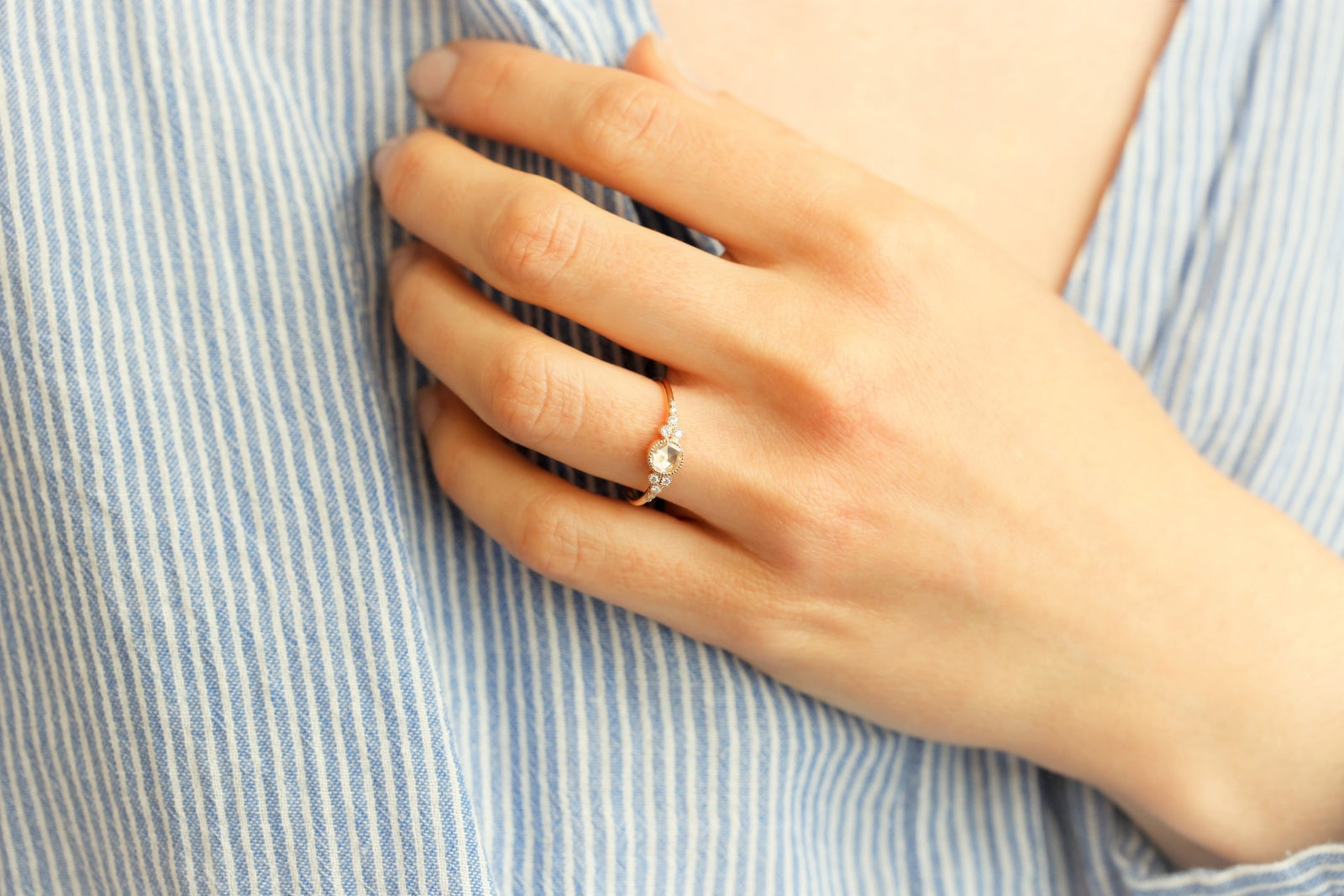 Bague Iris L Saphir blanc