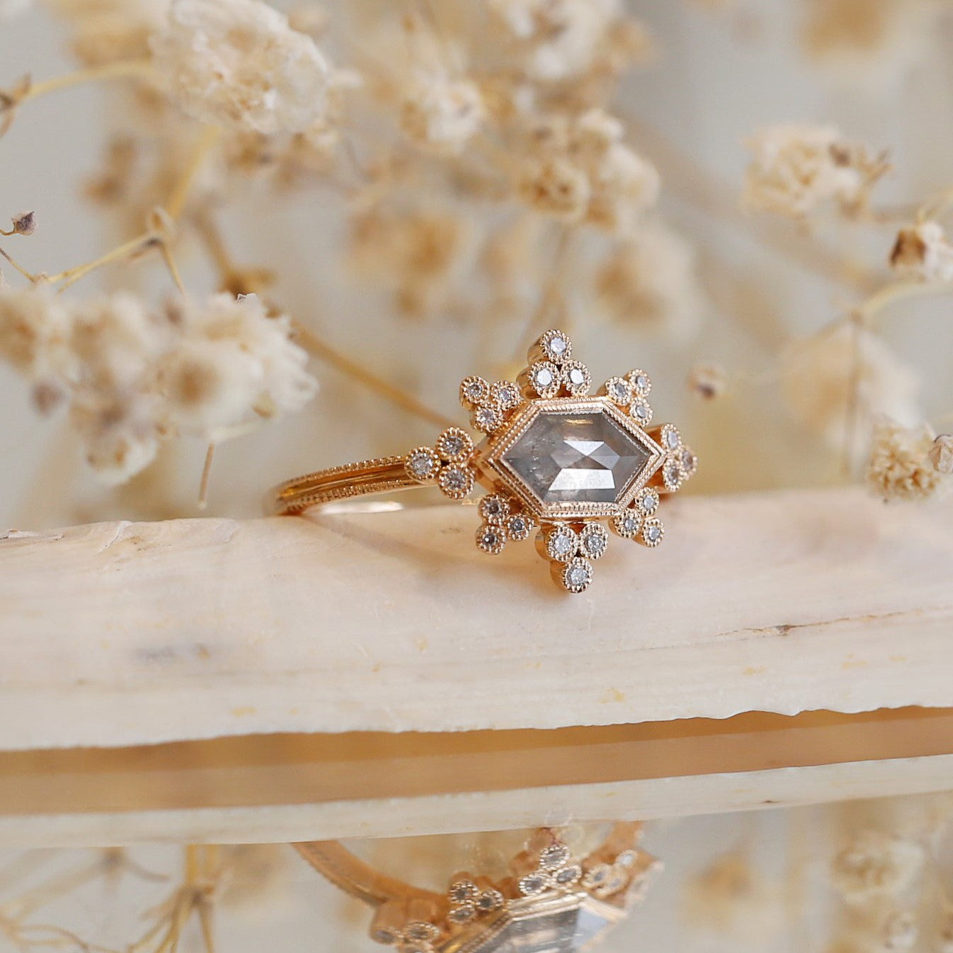 Bague Flocon Icy hexagonale, Pièce Unique