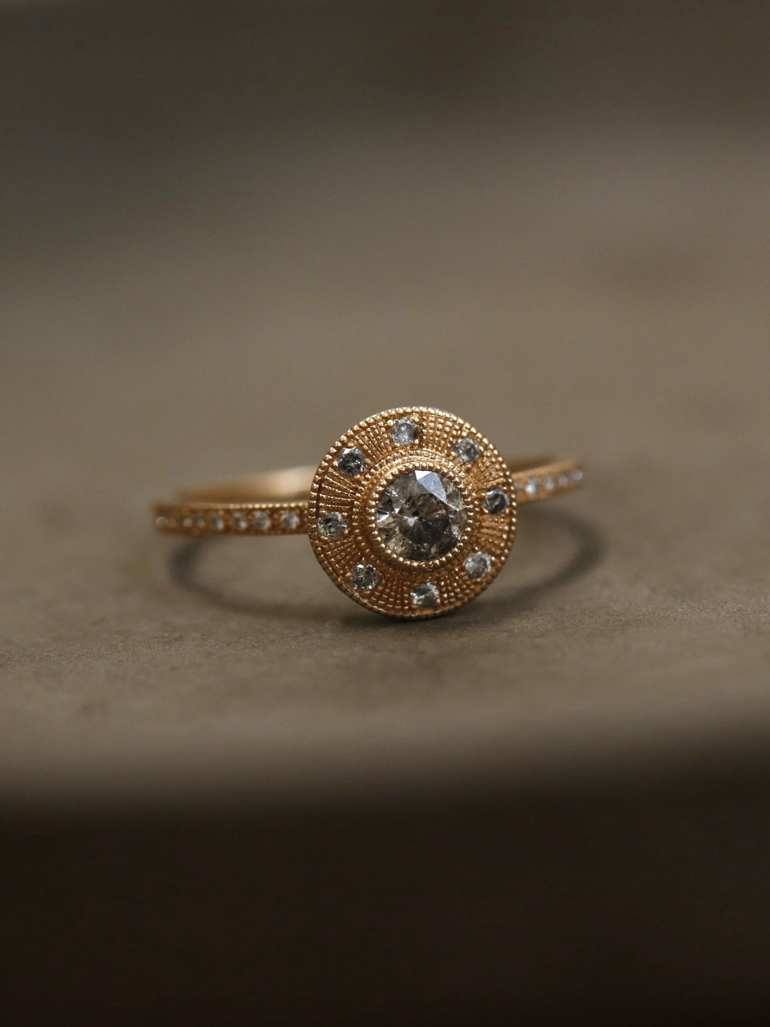 Bague Aphrodite M Diamants Salt & Pepper & blanc