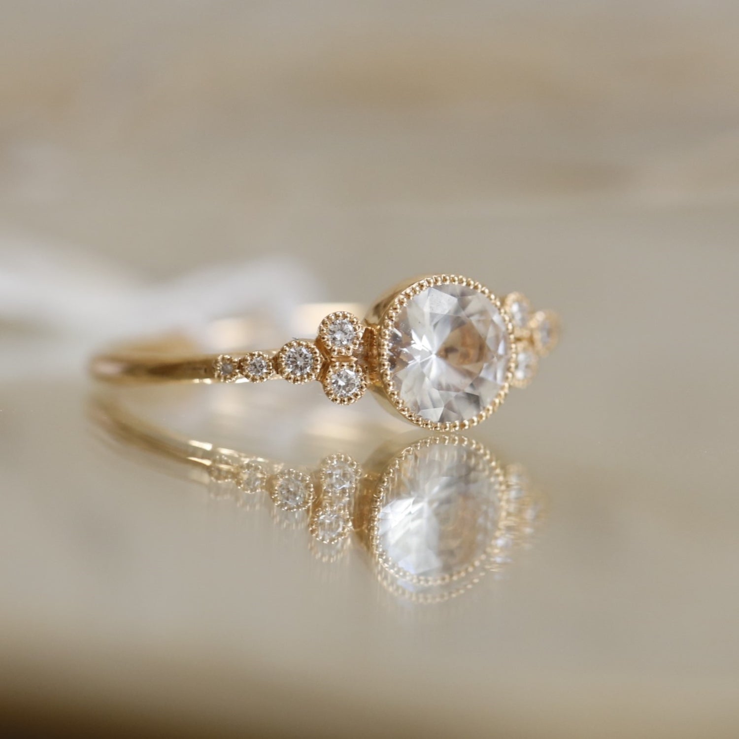 Bague Iris XL Saphir blanc brillant