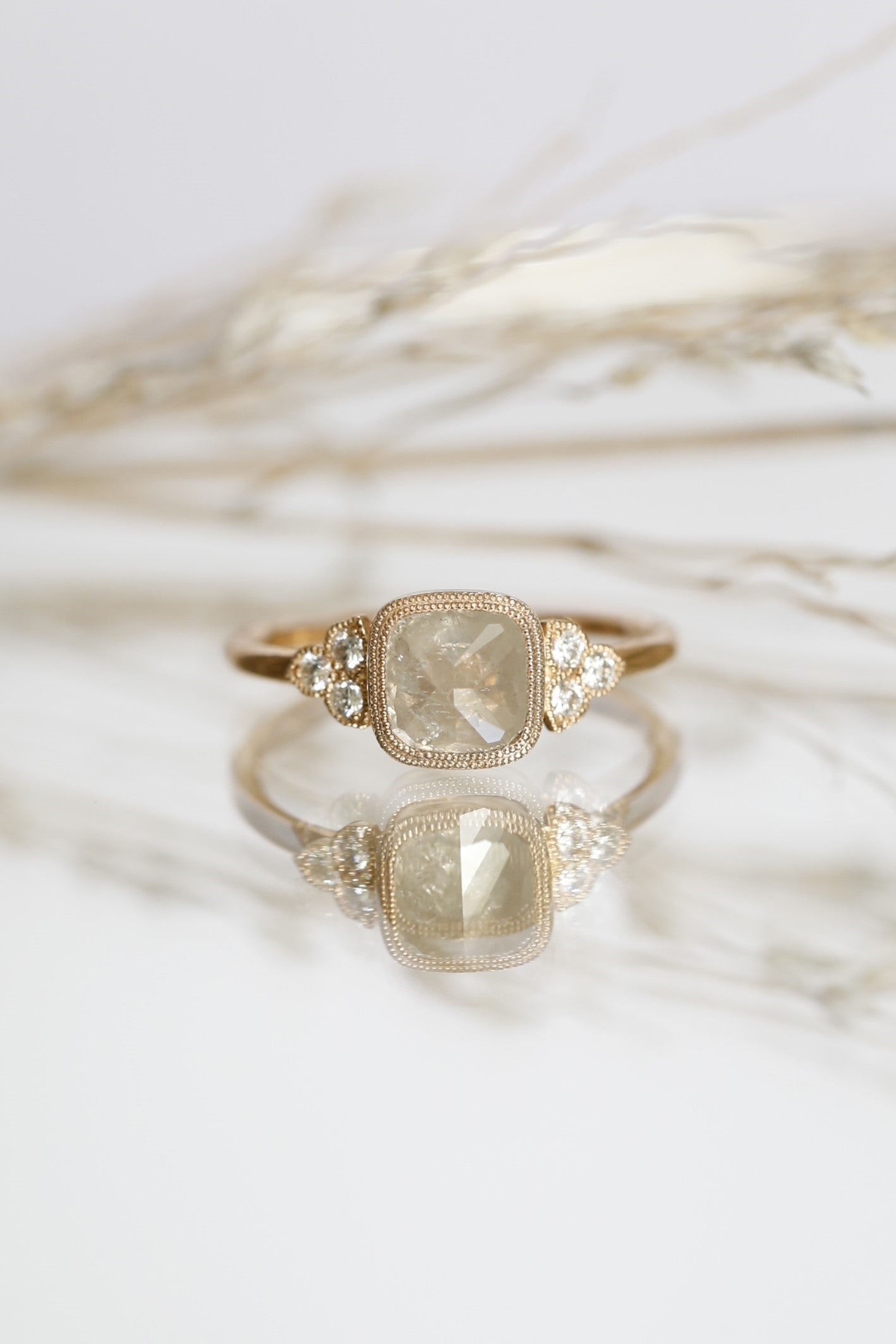 Pièce Unique Bague Flora Diamant coussin Icy