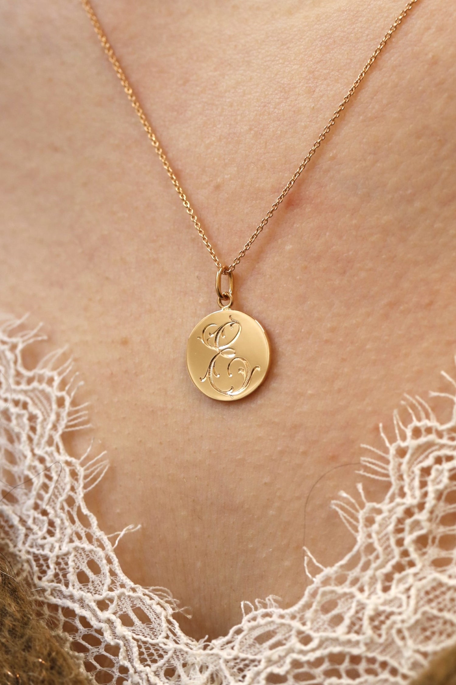 Médaille initiale 1,4 cm