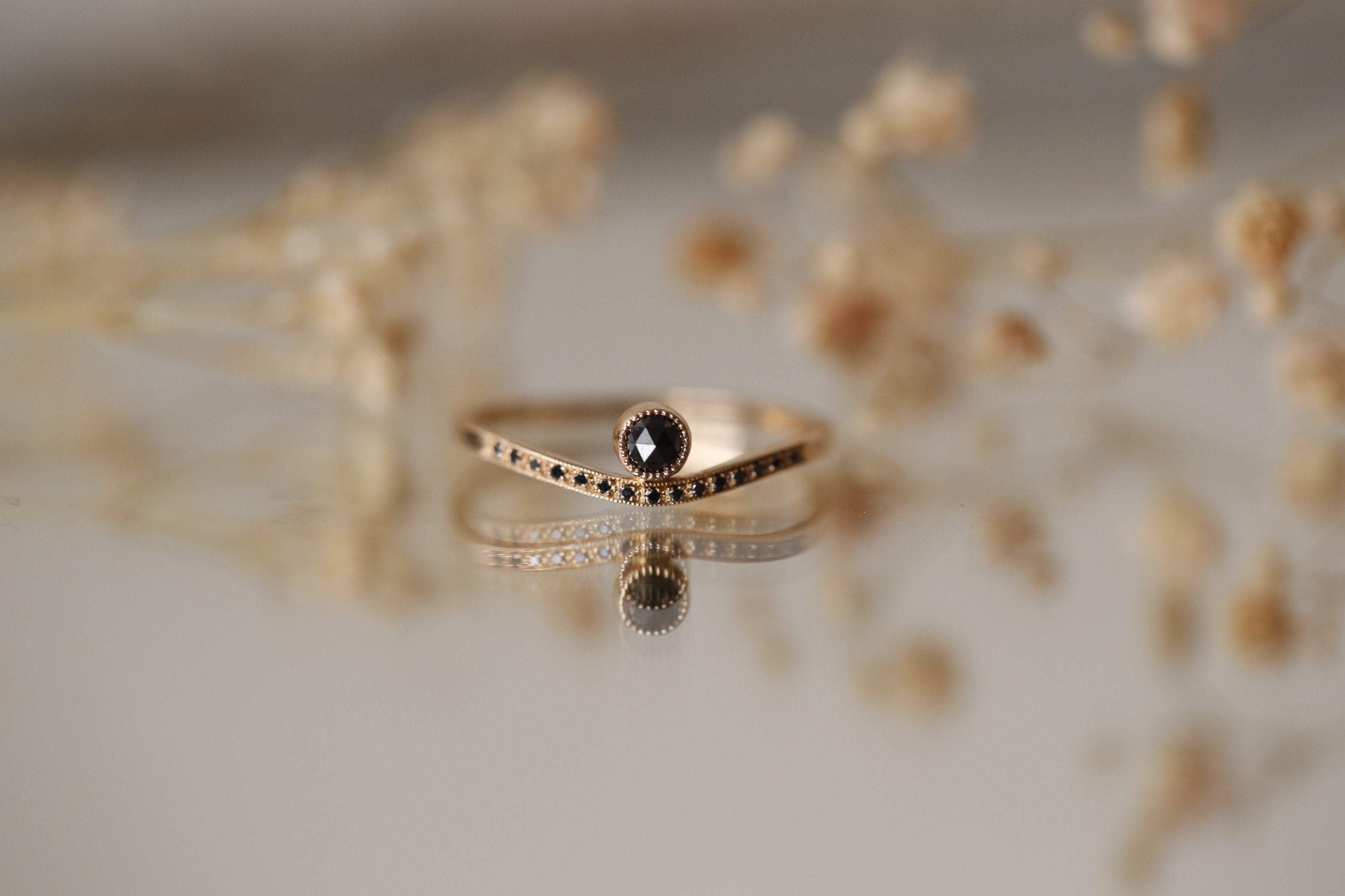 Bague - Sienna Diamants Noirs, Myrtille Beck, Bague de fiançailles de créateur, bague de fiançailles vintage