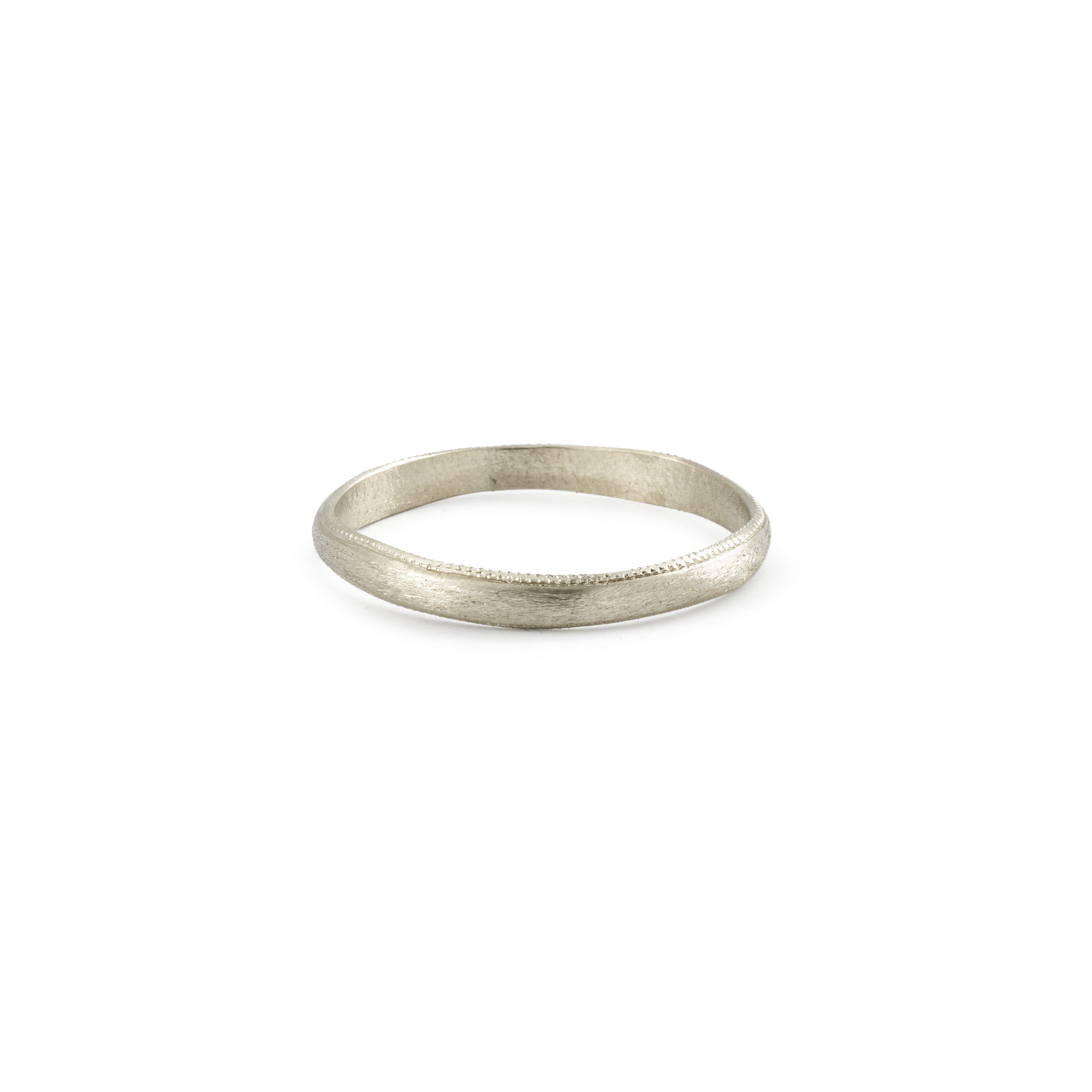 Bague - Alliance Juno S Or Gris - Alliance de créateur pour homme Myrtille Beck Paris