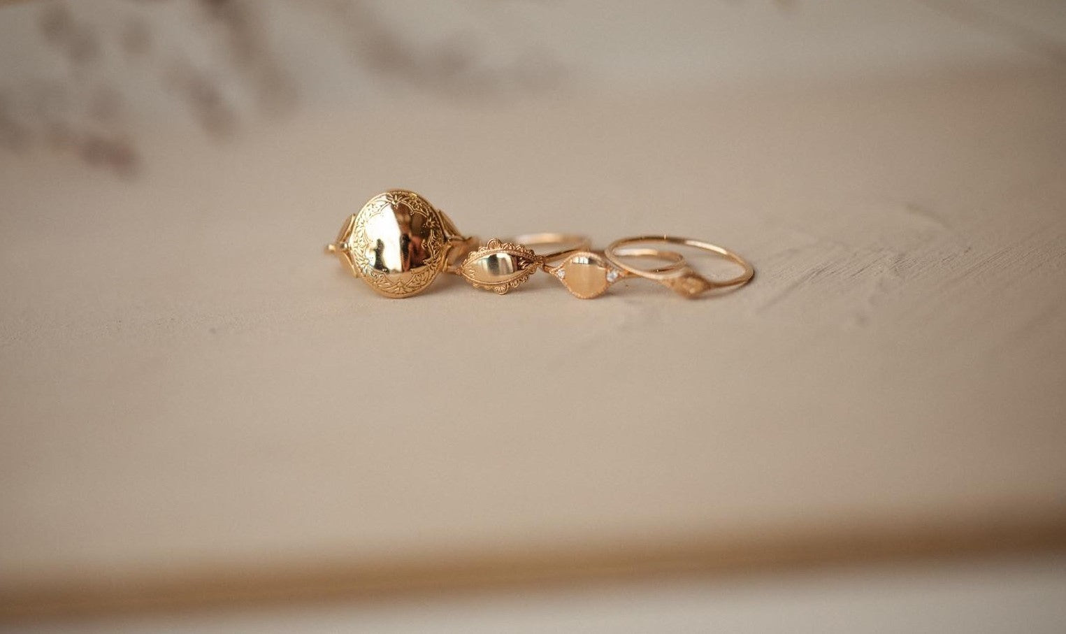 Customizable jewelry