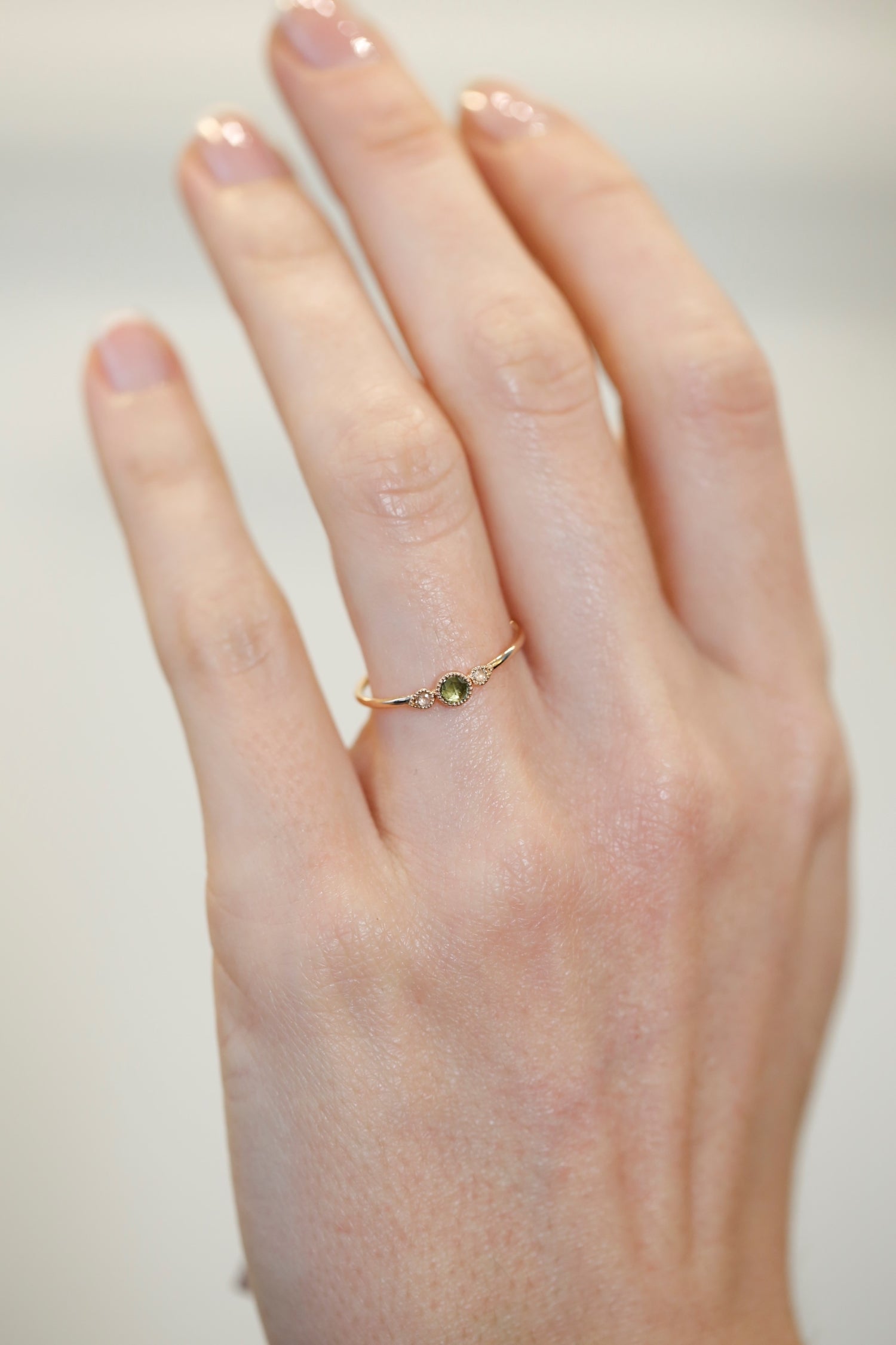 Love ring Céleste S Green sapphire