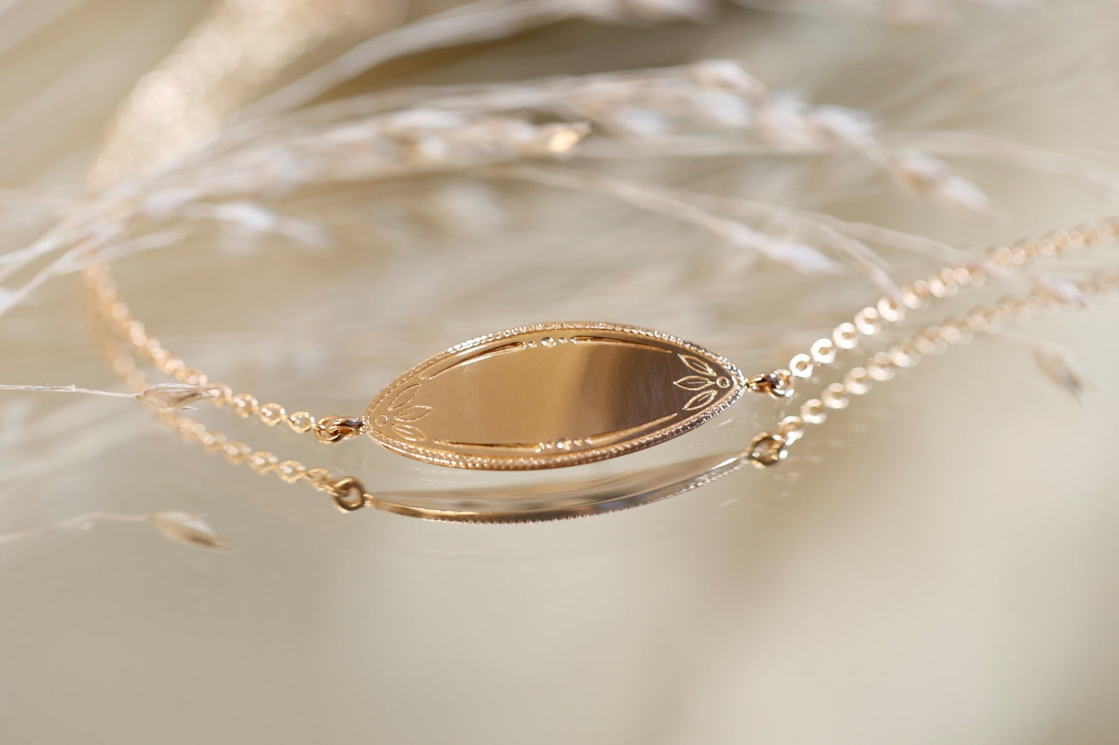 Galatée Bracelet - Archives