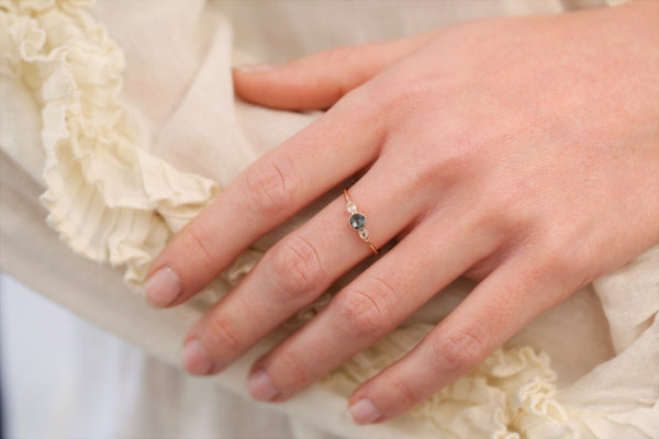 Love ring Céleste M Sapphire mermaid