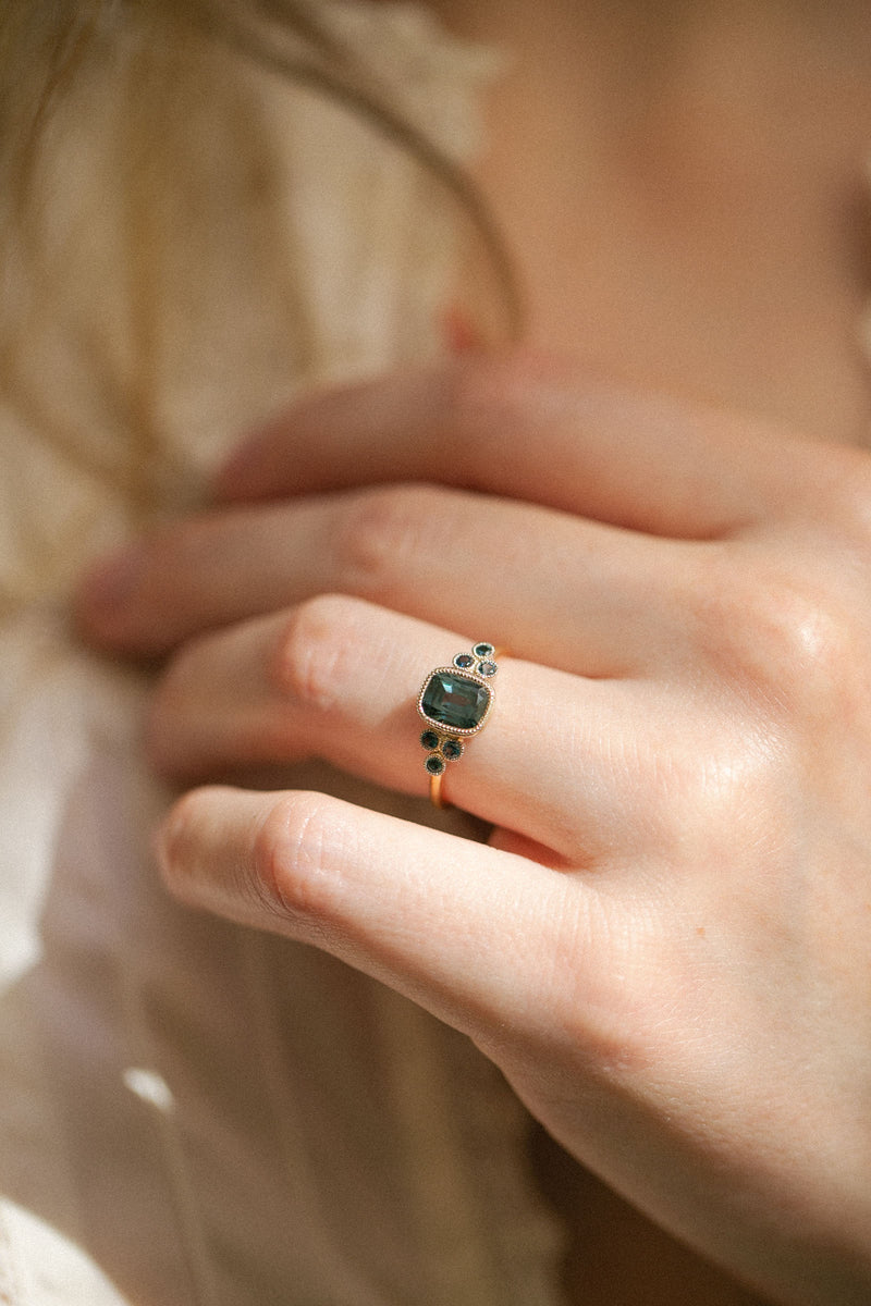 Designer engagement ring, one-of-a-kind bicolor gold sapphire mermaid Myrtille Beck Paris 